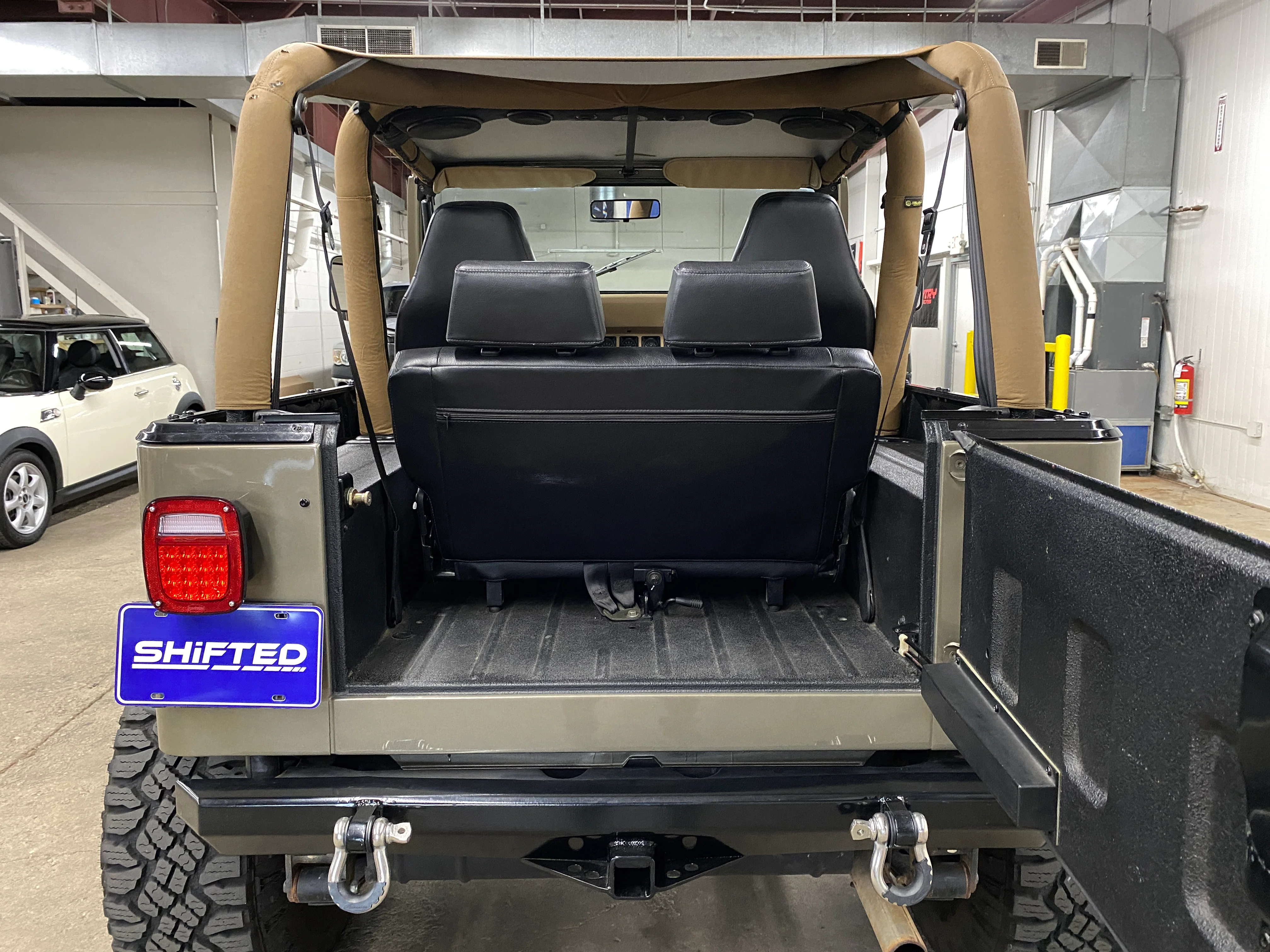 1990 Jeep Wrangler Sahara YJ Manual - SOLD - Image 16