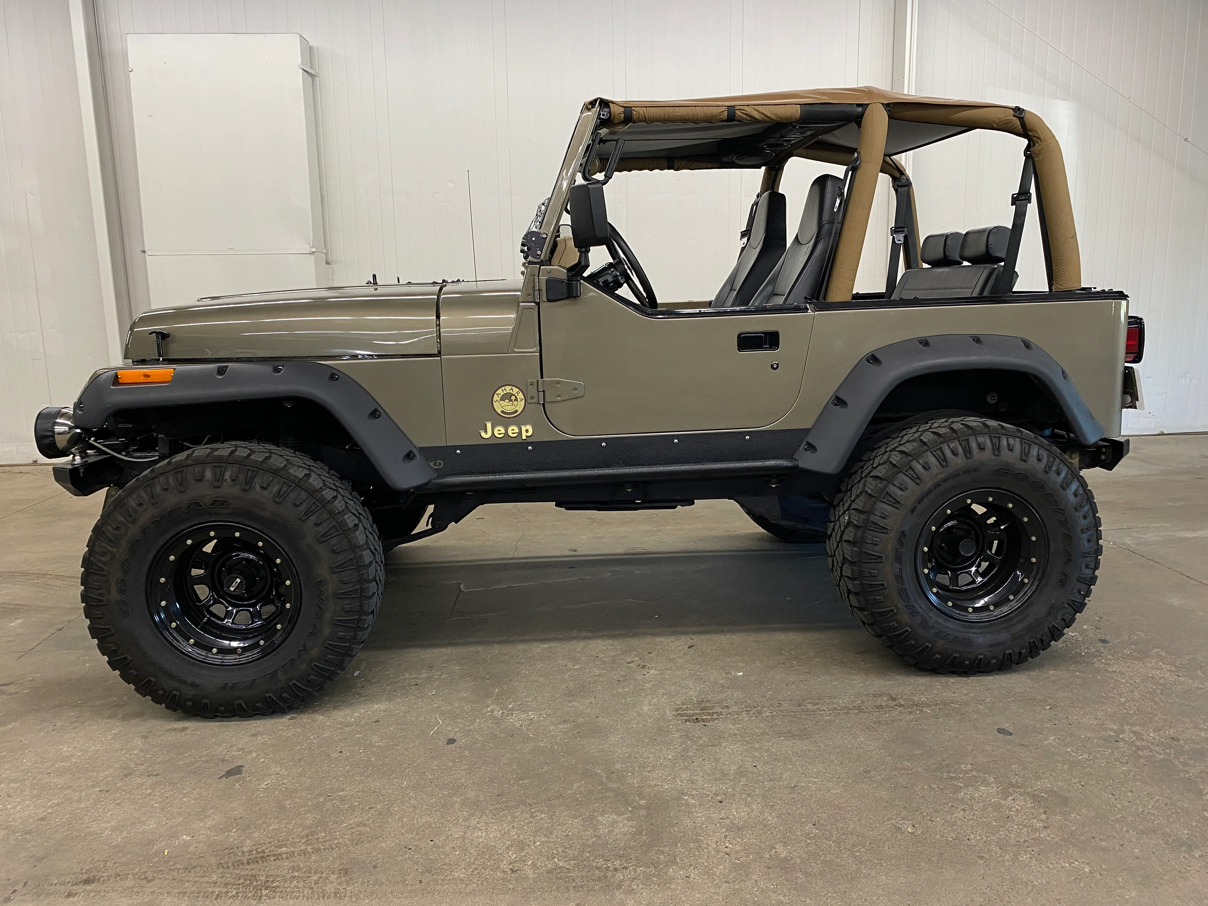 1990 Jeep Wrangler Sahara YJ Manual - SOLD - Image 2