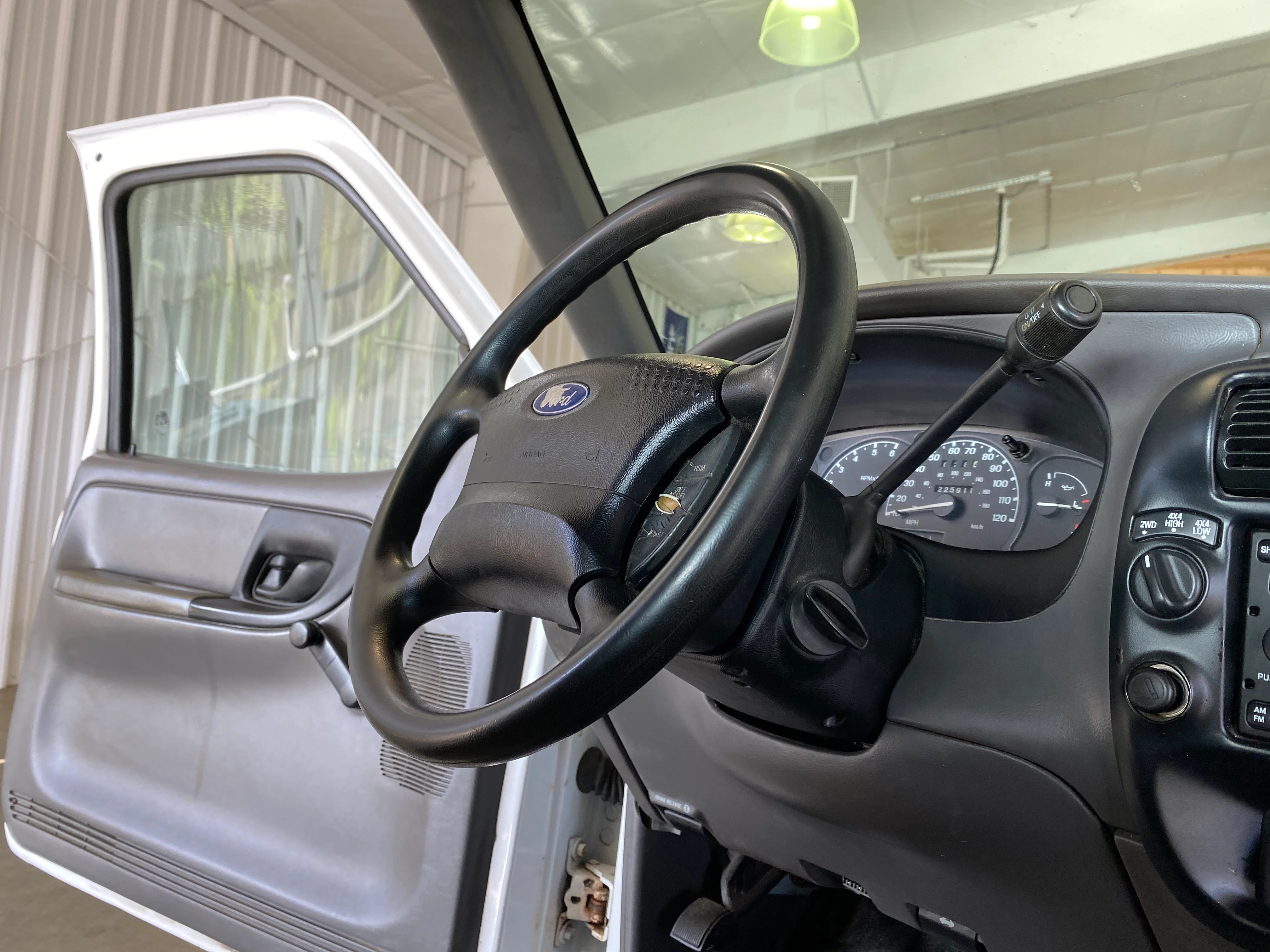 2001 Ford Ranger Edge 4.0L 4X4 - Image 13