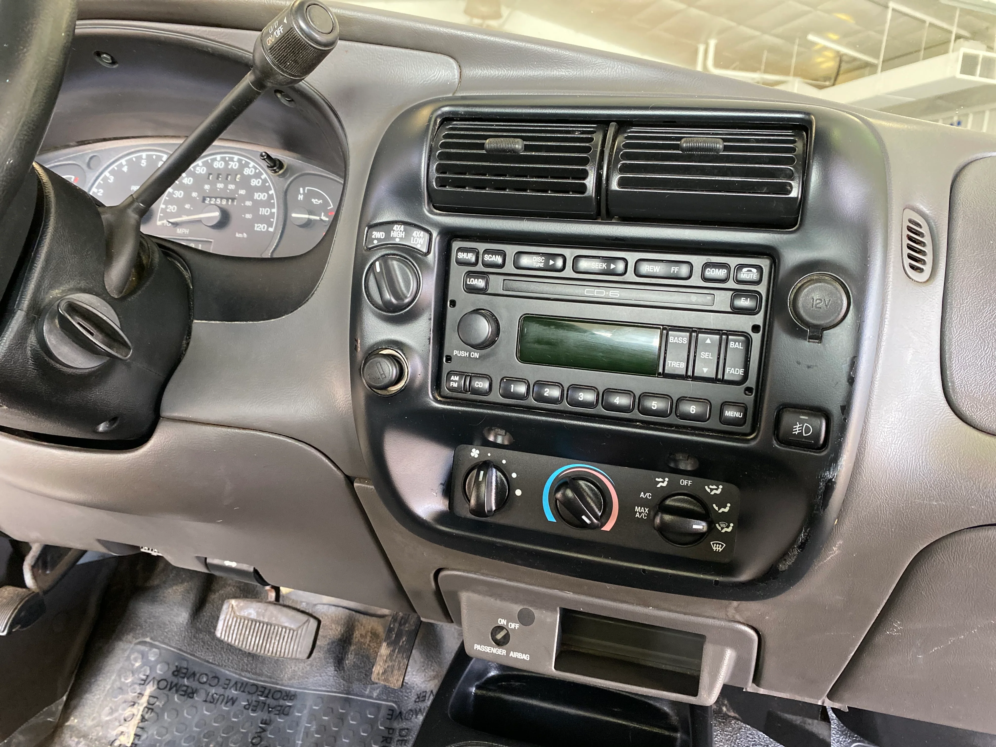 2001 Ford Ranger Edge 4.0L 4X4 - Image 14
