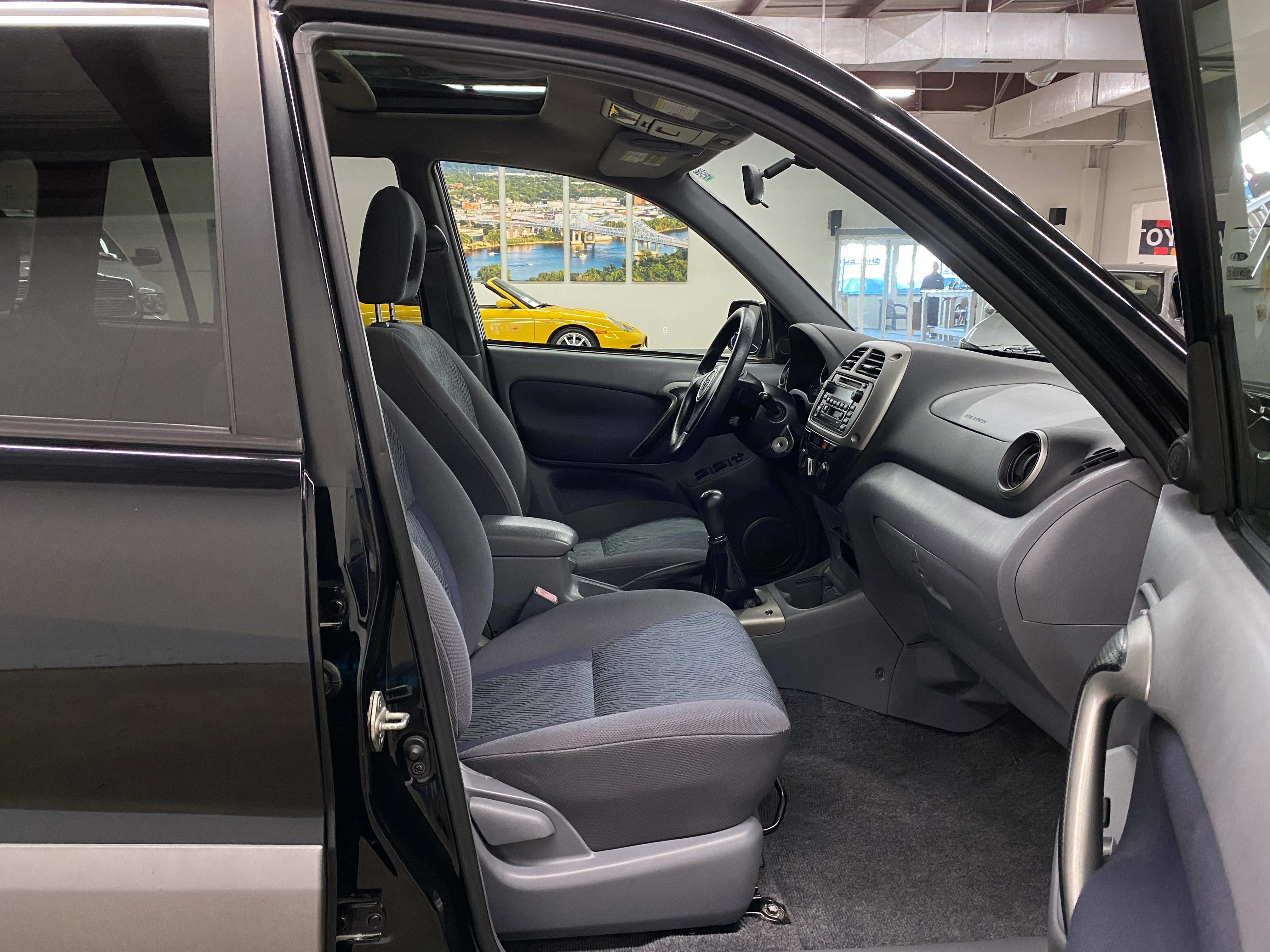 SOLD - 2002 Toyota RAV4 4WD Manual - Image 18