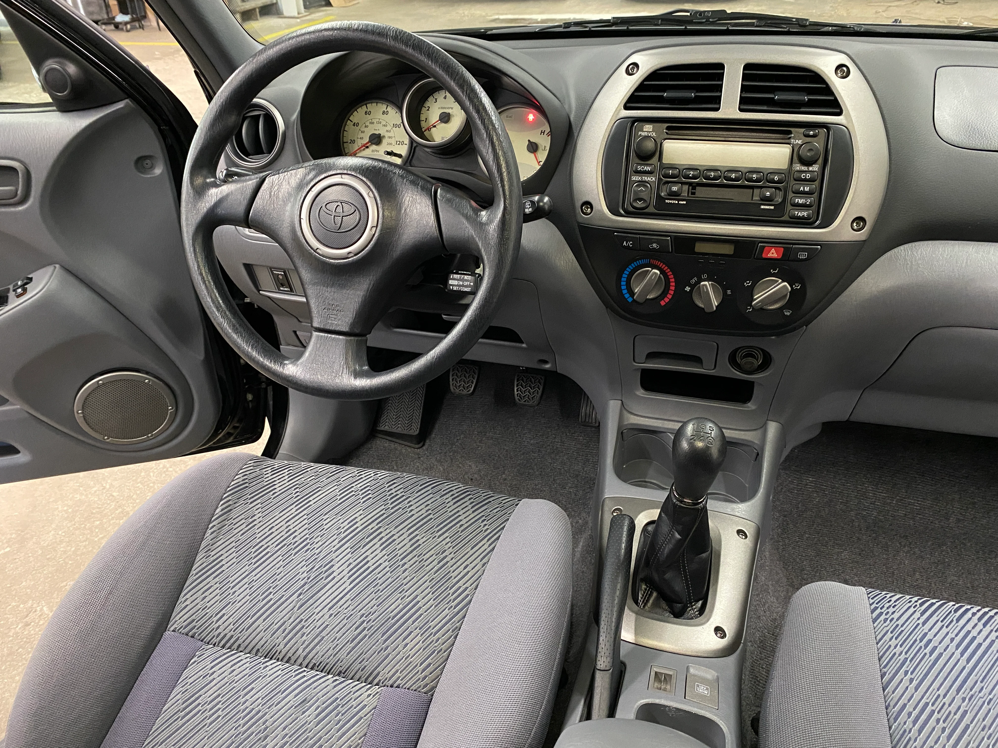 SOLD - 2002 Toyota RAV4 4WD Manual - Image 19