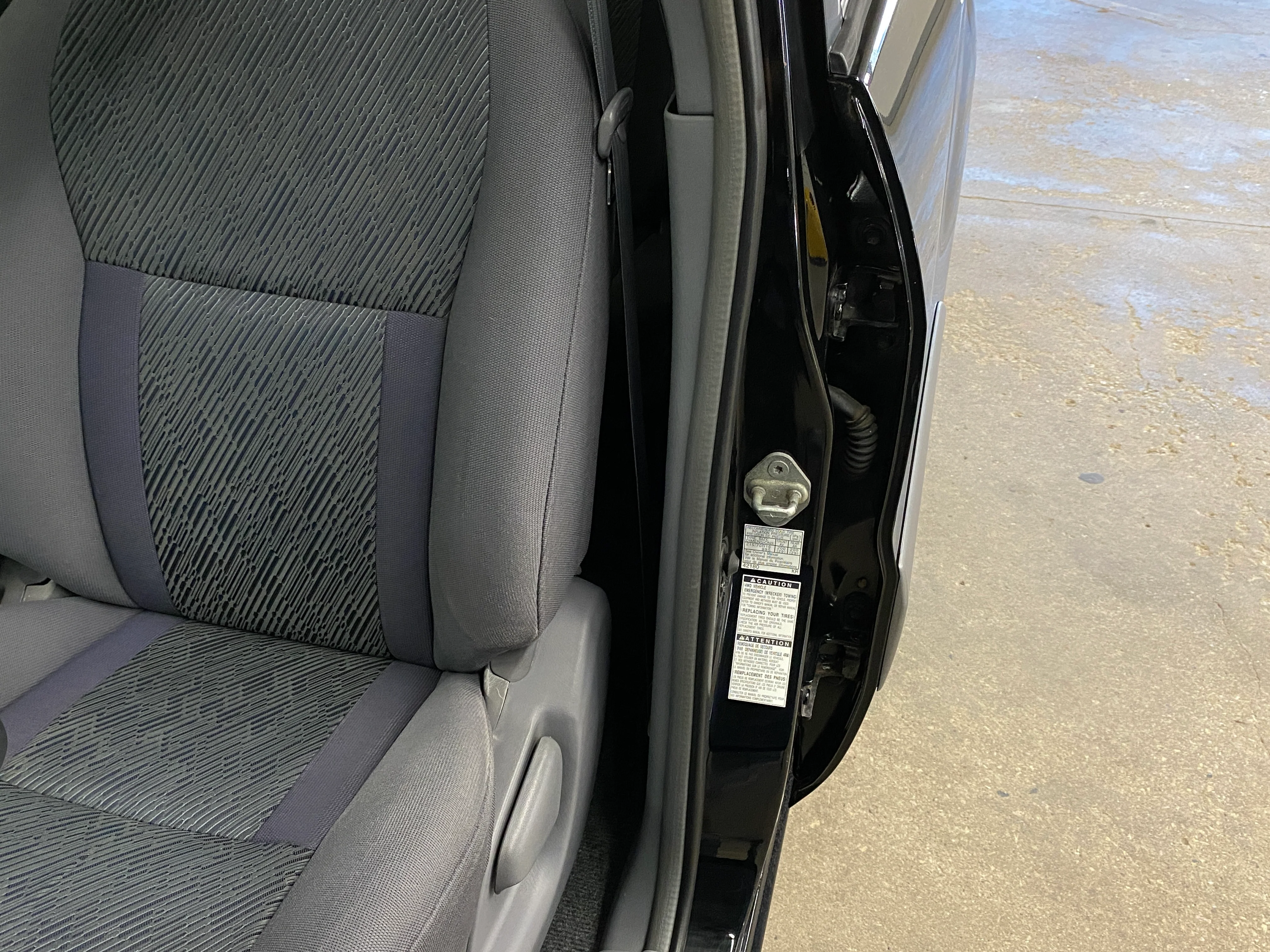 SOLD - 2002 Toyota RAV4 4WD Manual - Image 36