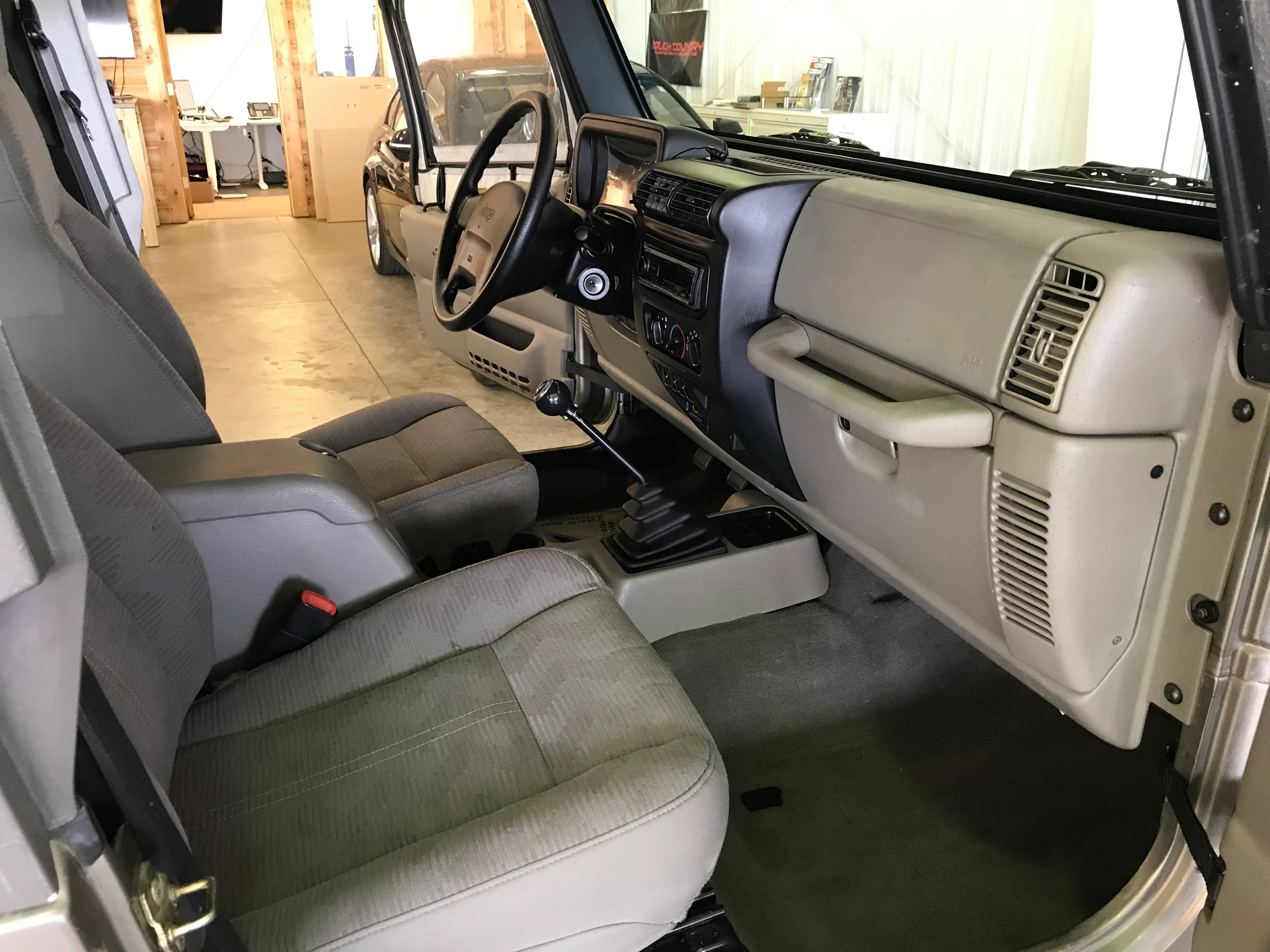 2003 Jeep Wrangler X - Image 15