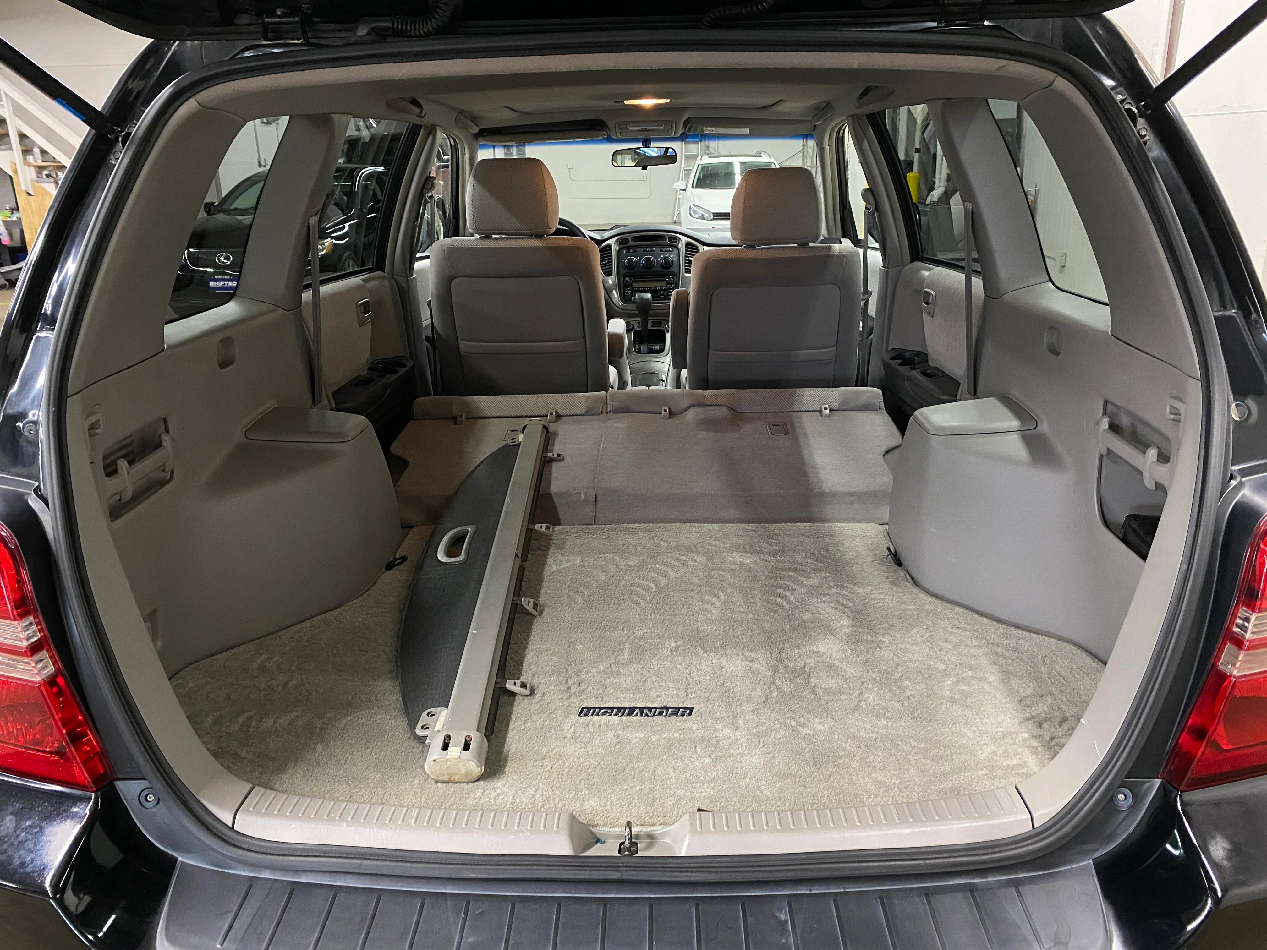 2003 Toyota Highlander V6 4WD - Image 14