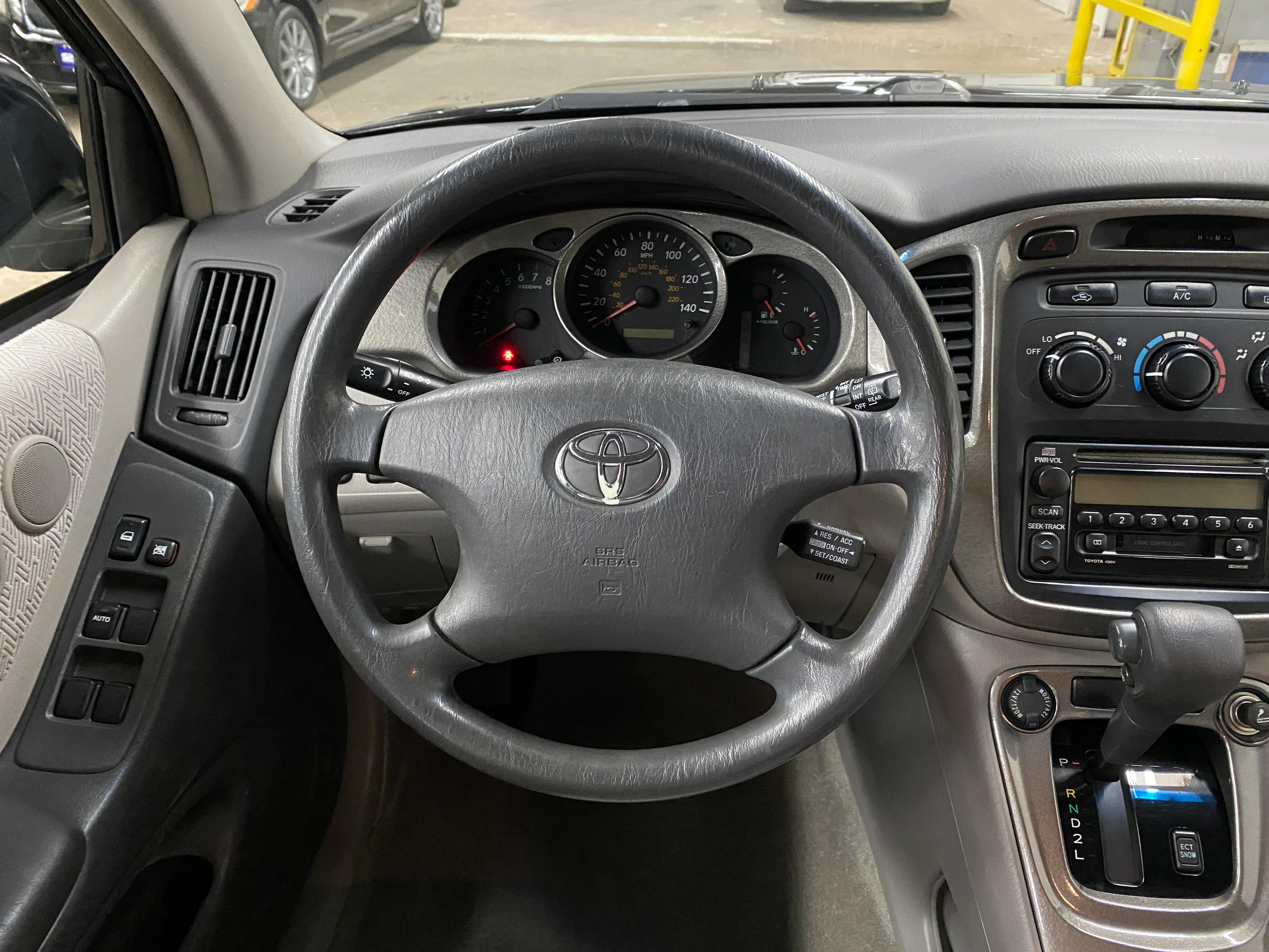 2003 Toyota Highlander V6 4WD - Image 18