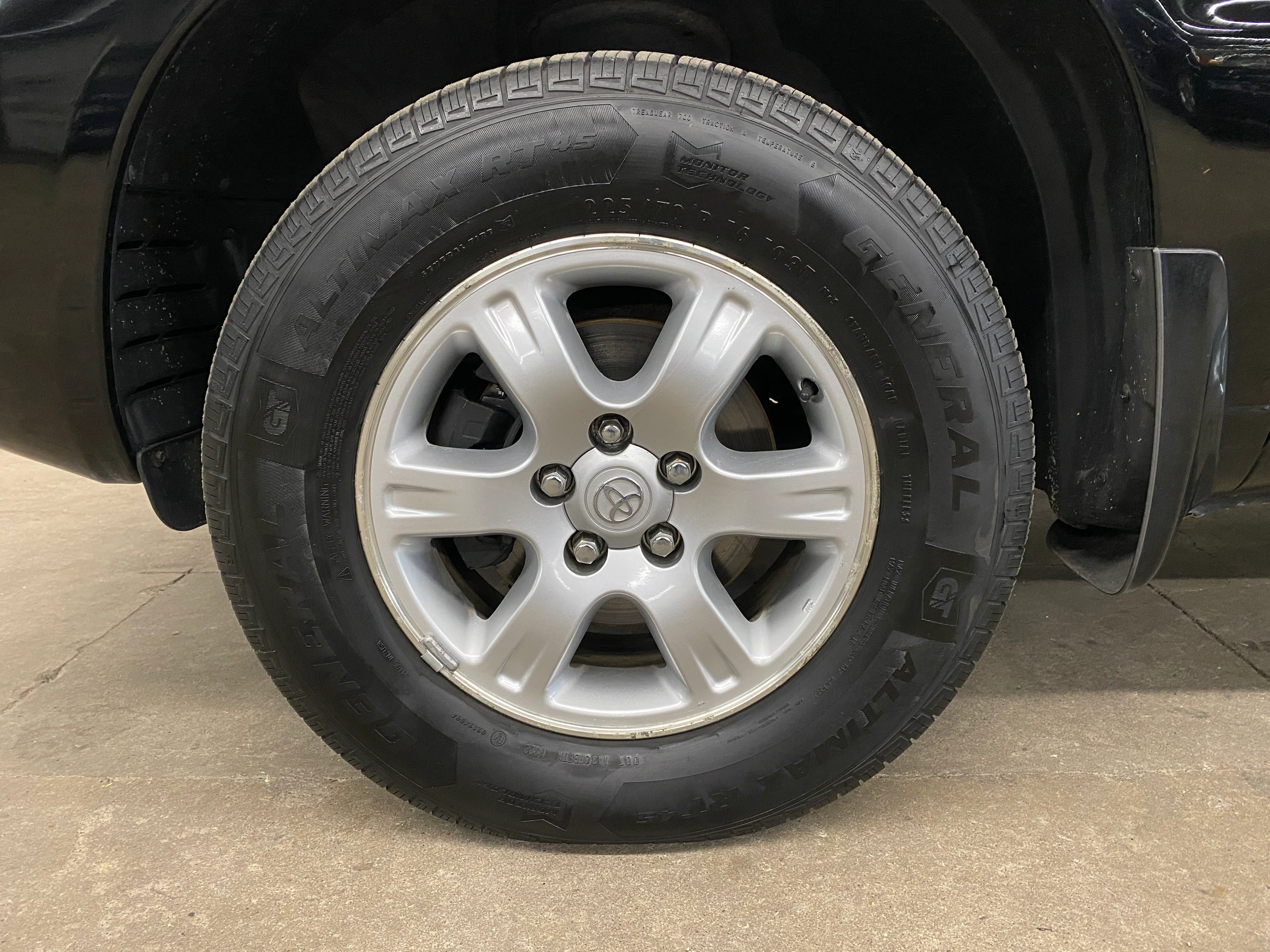 2003 Toyota Highlander V6 4WD - Image 26