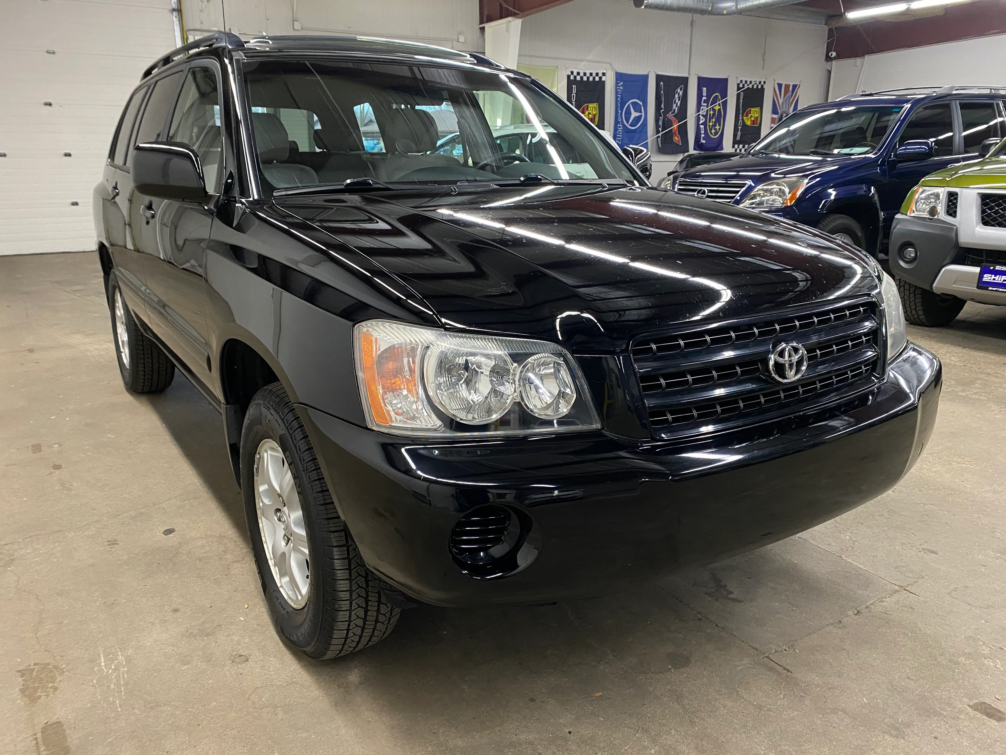 2003 Toyota Highlander V6 4WD - Image 4
