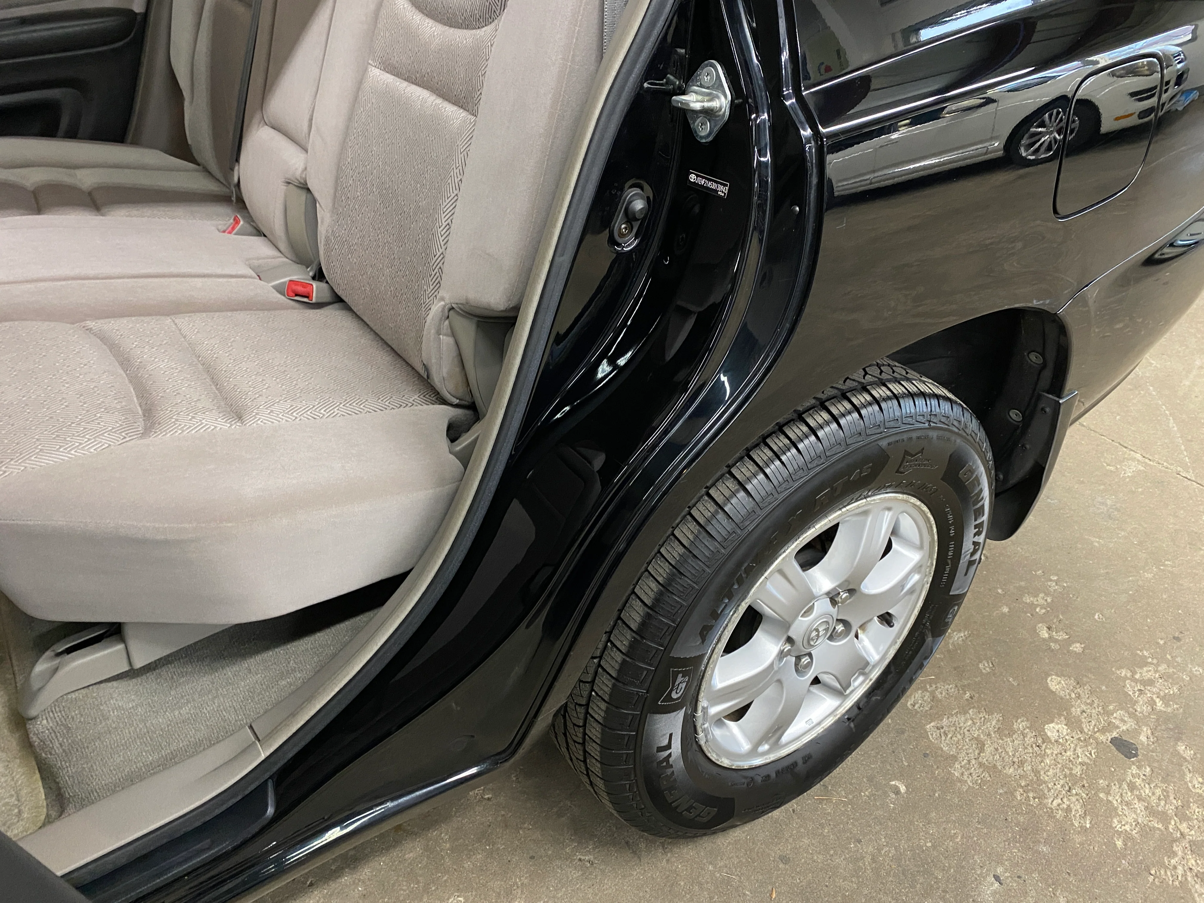 2003 Toyota Highlander V6 4WD - Image 40