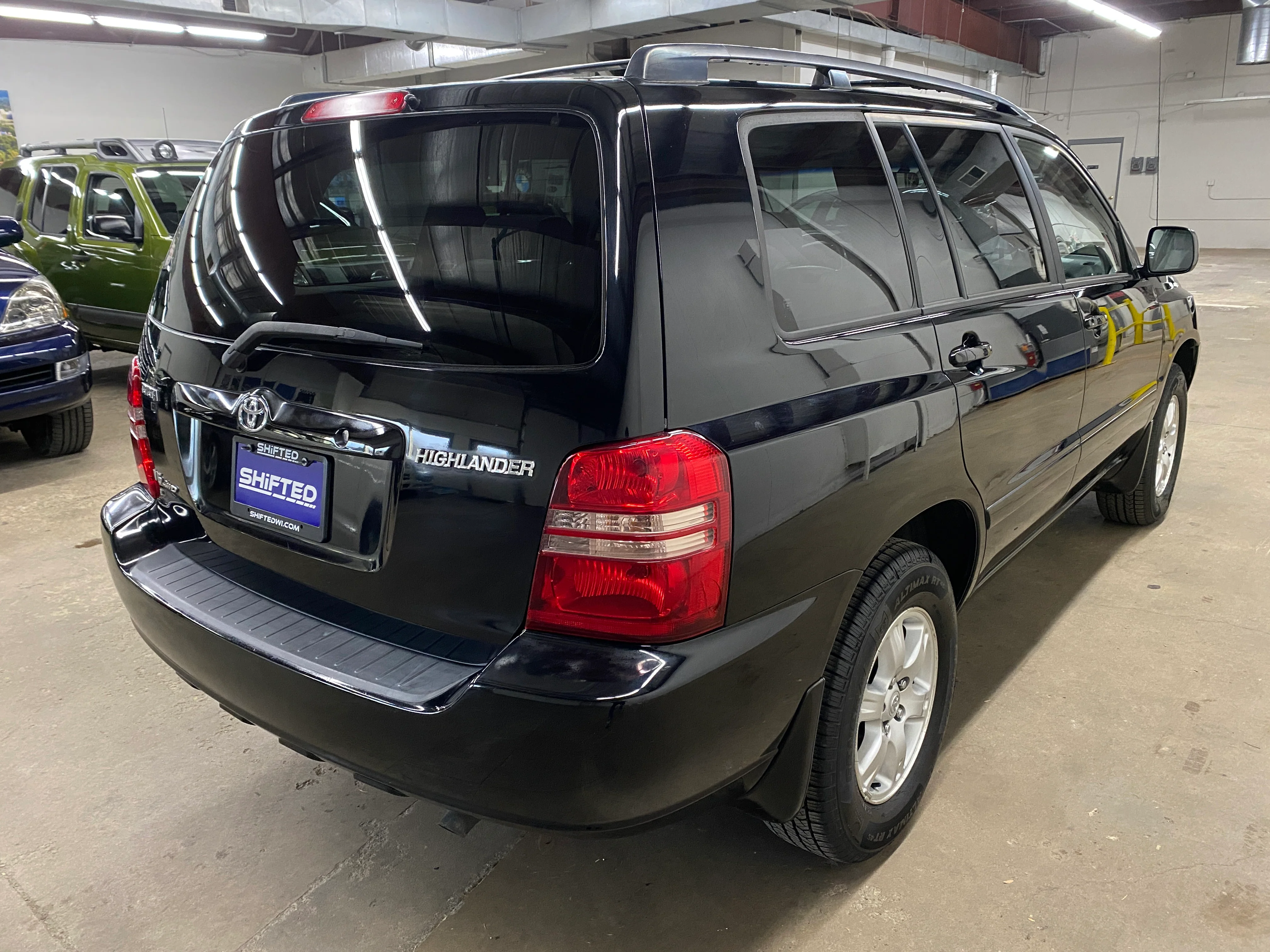 2003 Toyota Highlander V6 4WD - Image 6