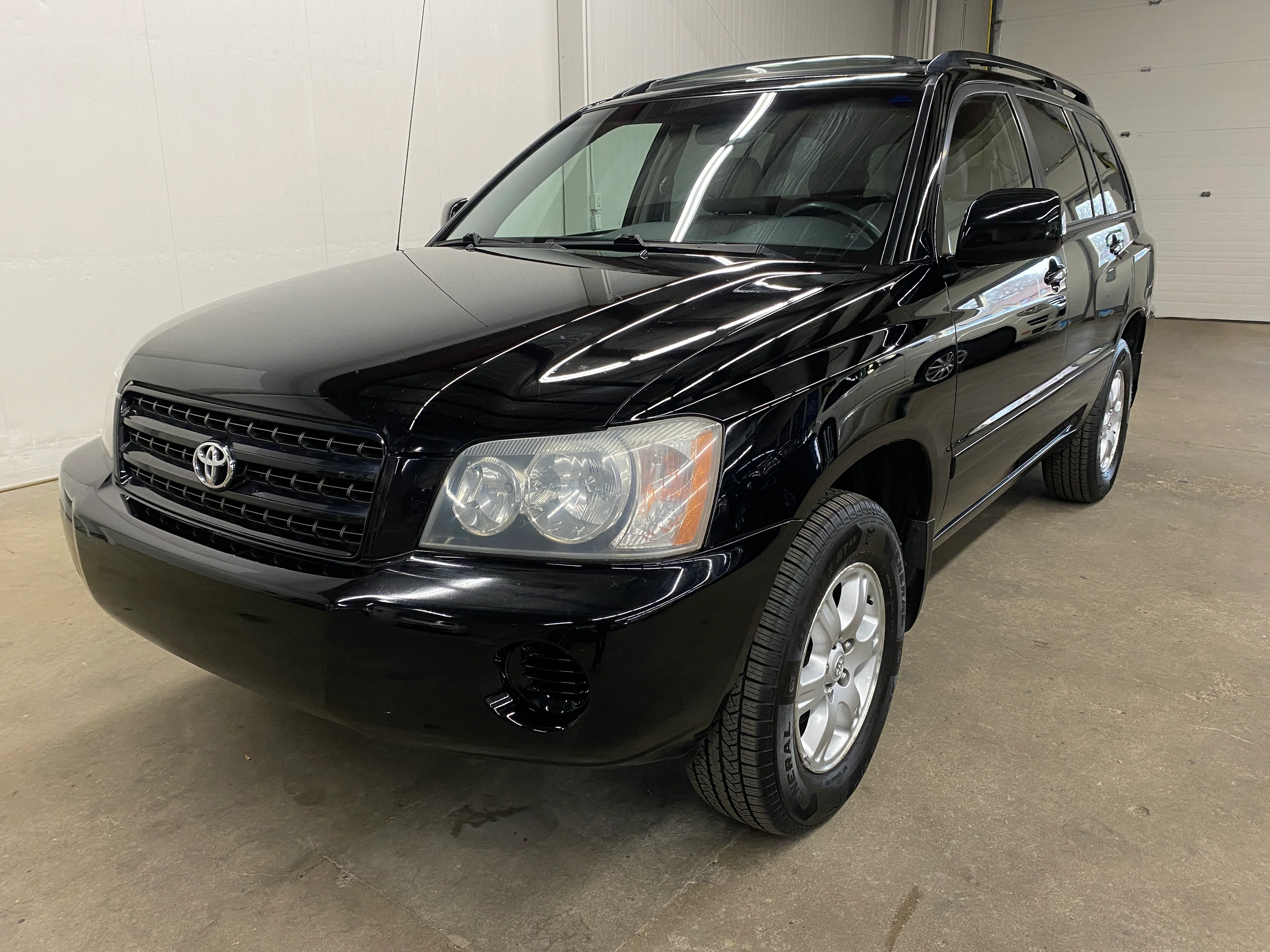 2003 Toyota Highlander V6 4WD - Image 7