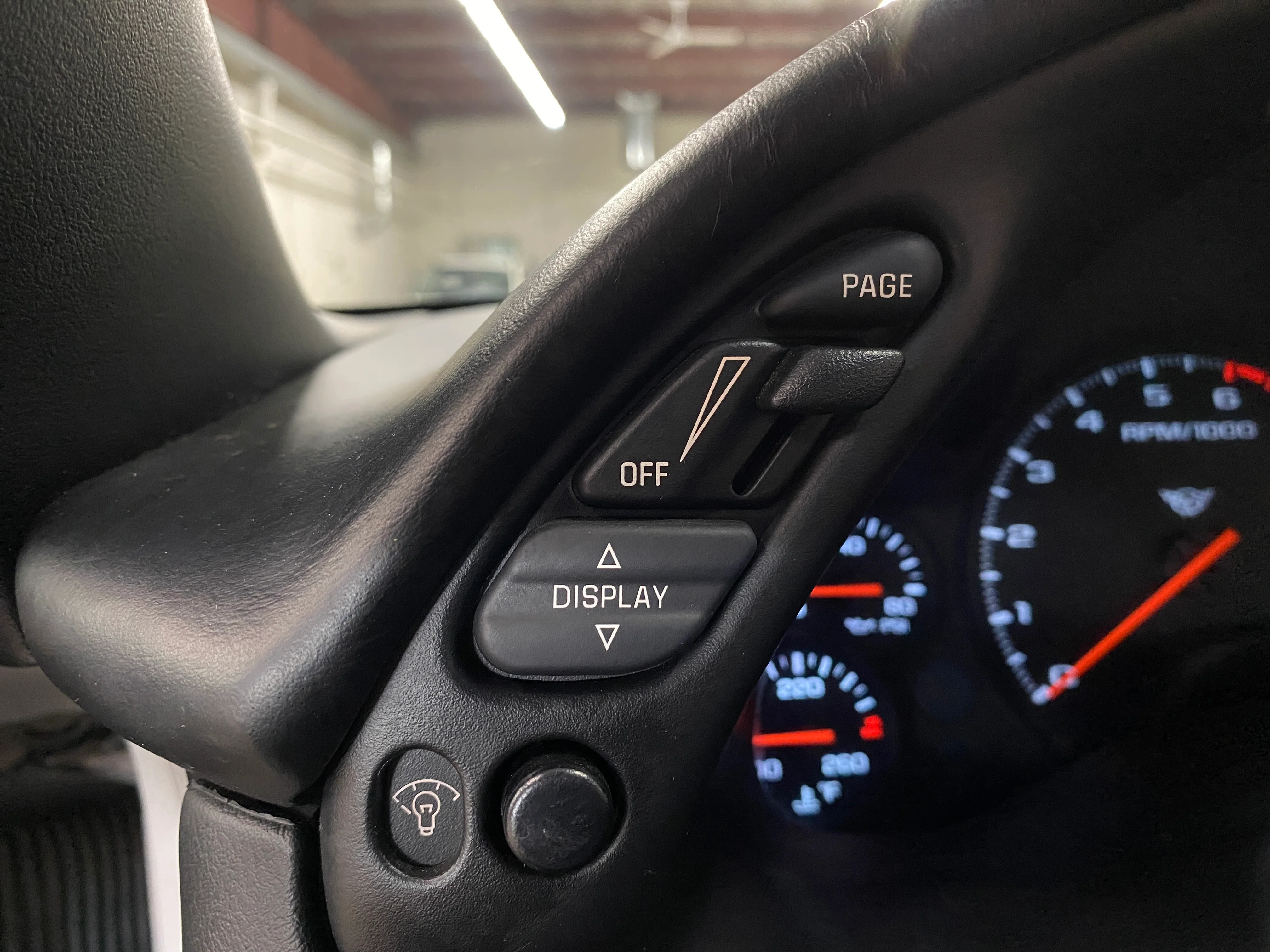 2004 Chevrolet Corvette Coupe - Image 18