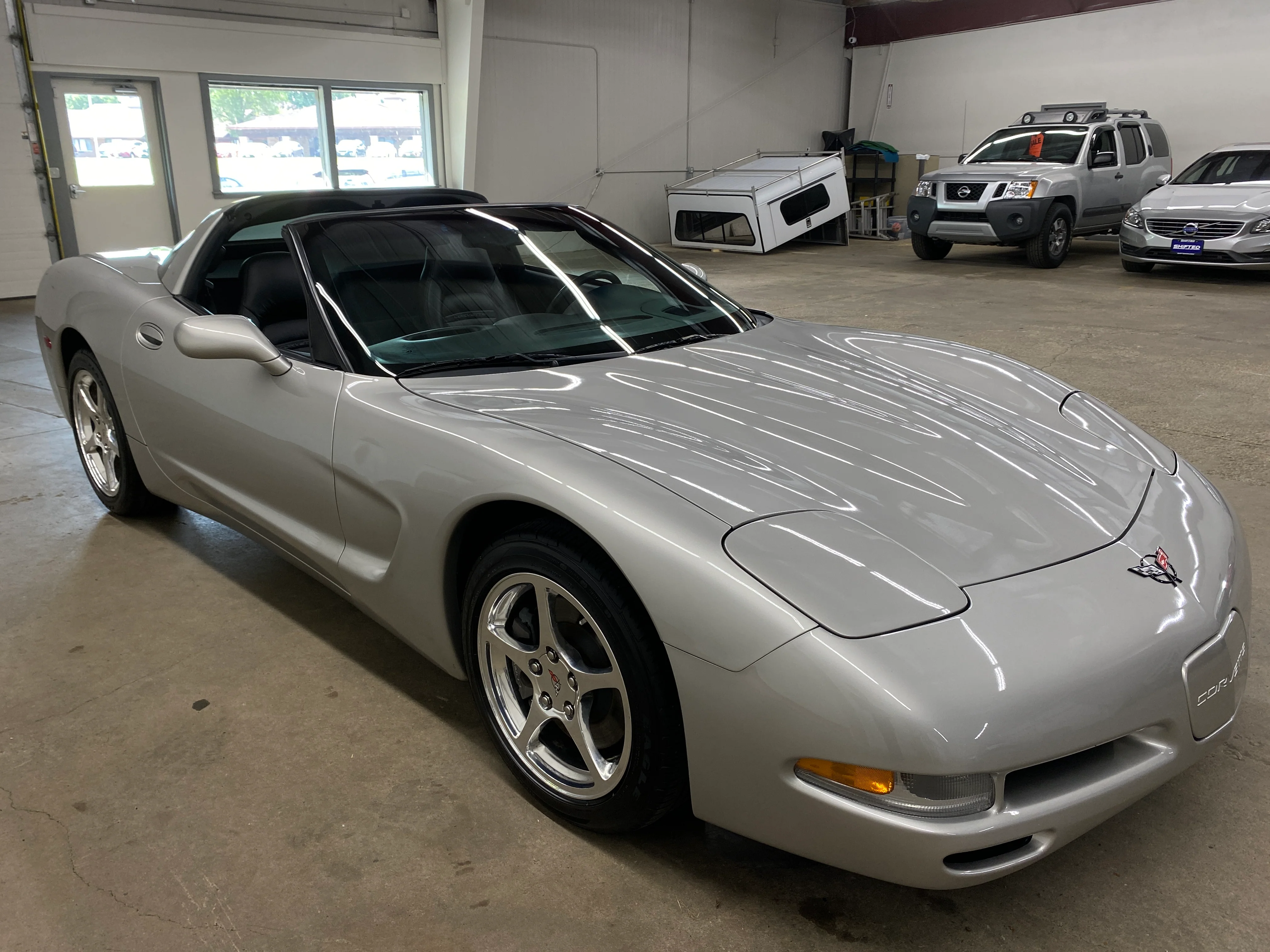 2004 Chevrolet Corvette Coupe - Image 8