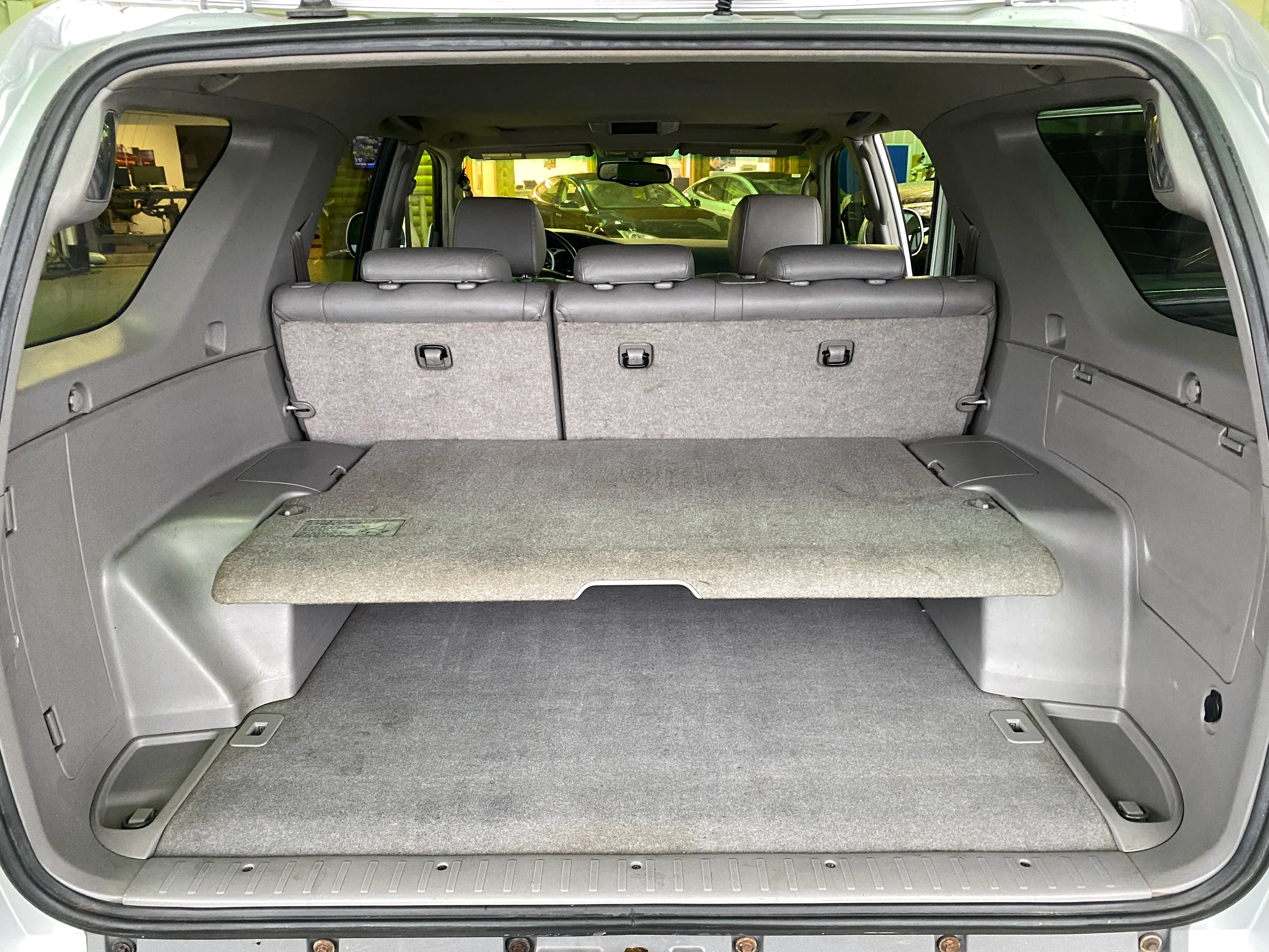2004 Toyota 4Runner Limited V6 4WD - Image 13