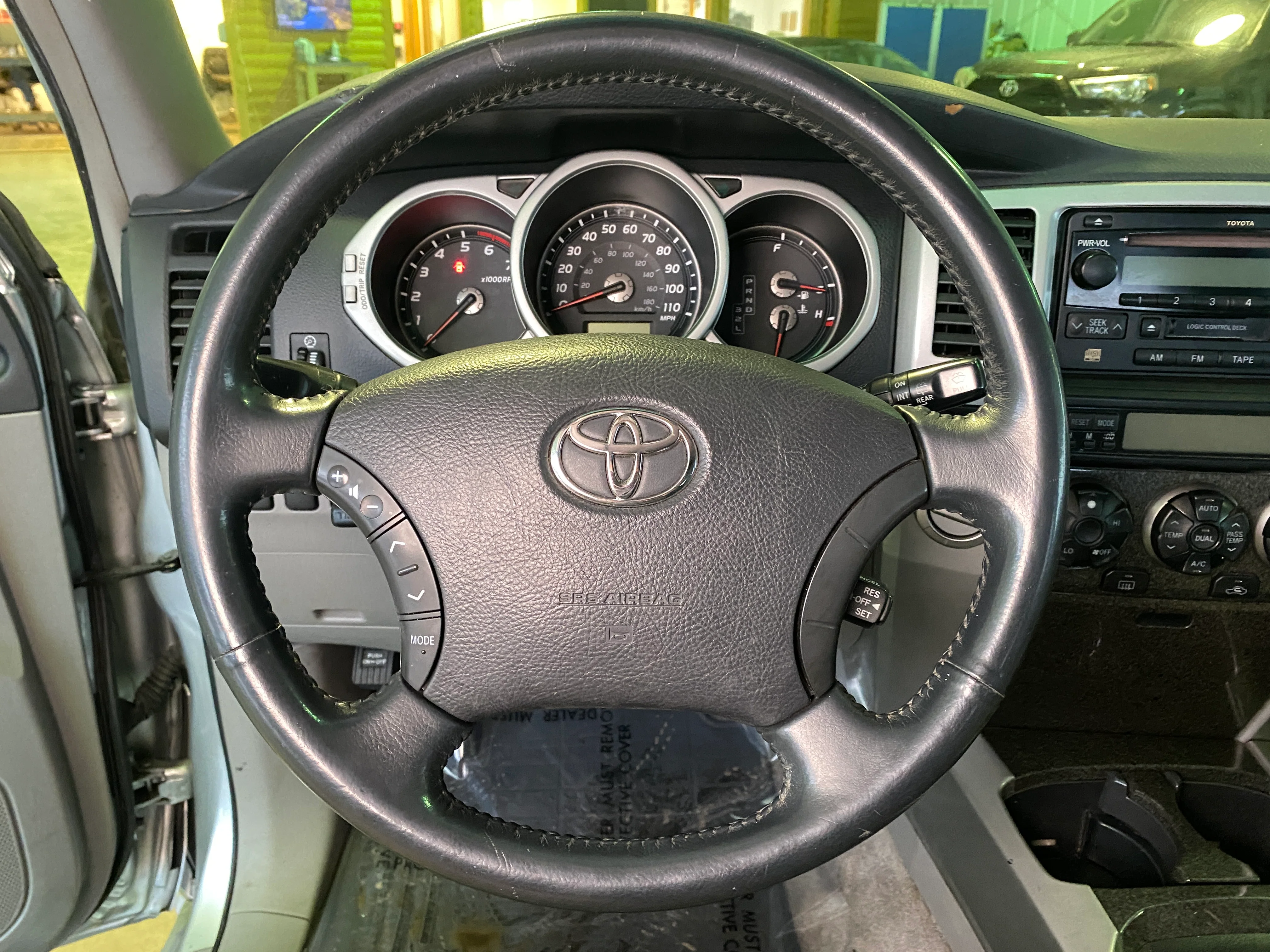 2004 Toyota 4Runner Limited V6 4WD - Image 19