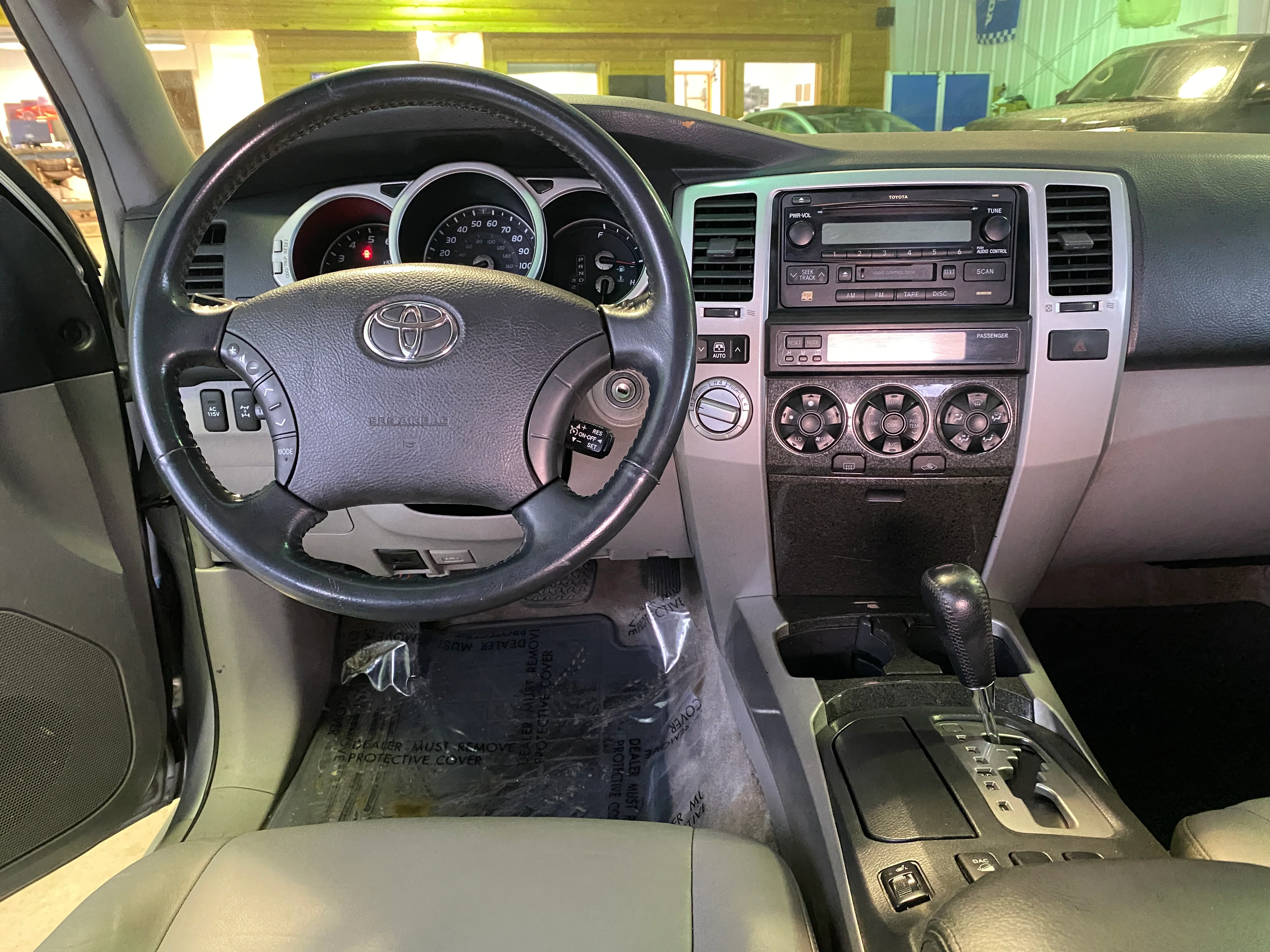 2004 Toyota 4Runner Limited V6 4WD - Image 22