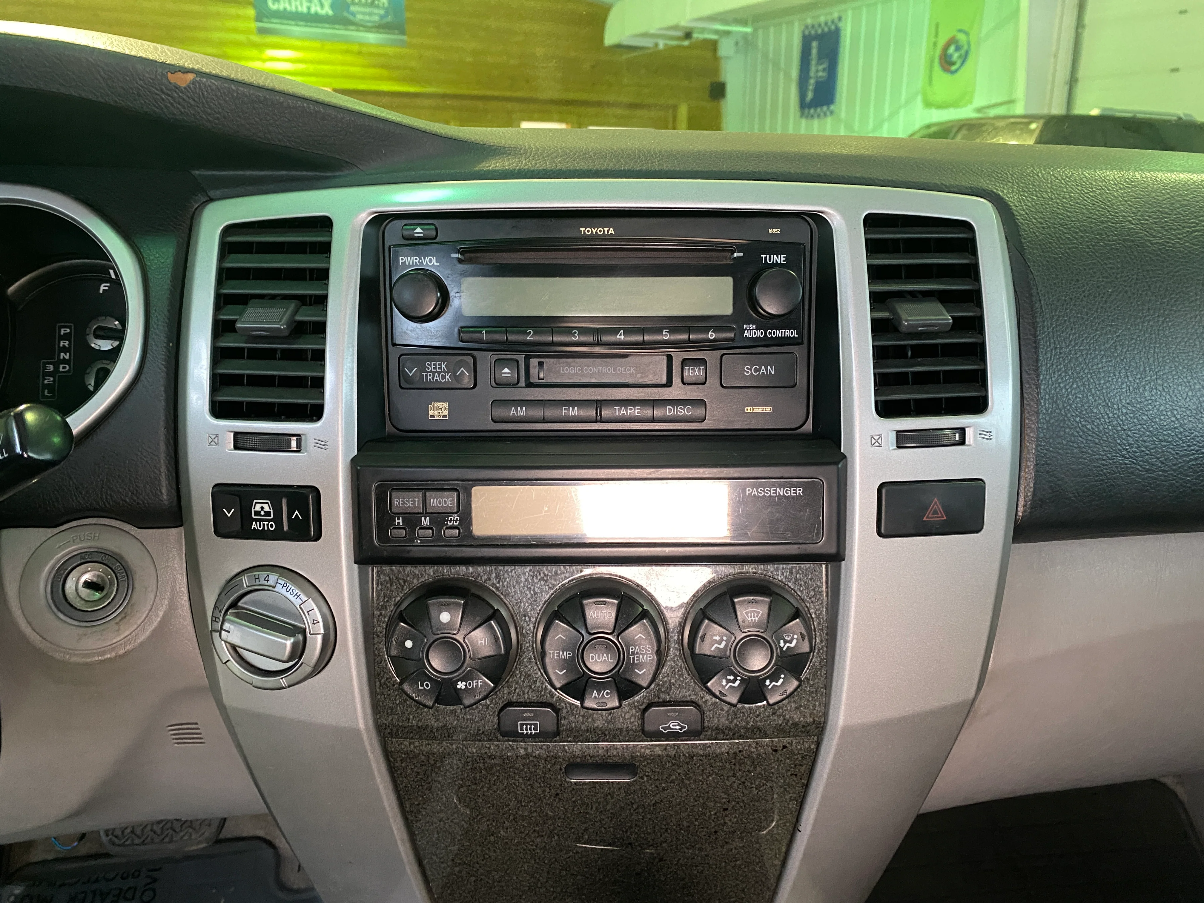 2004 Toyota 4Runner Limited V6 4WD - Image 23