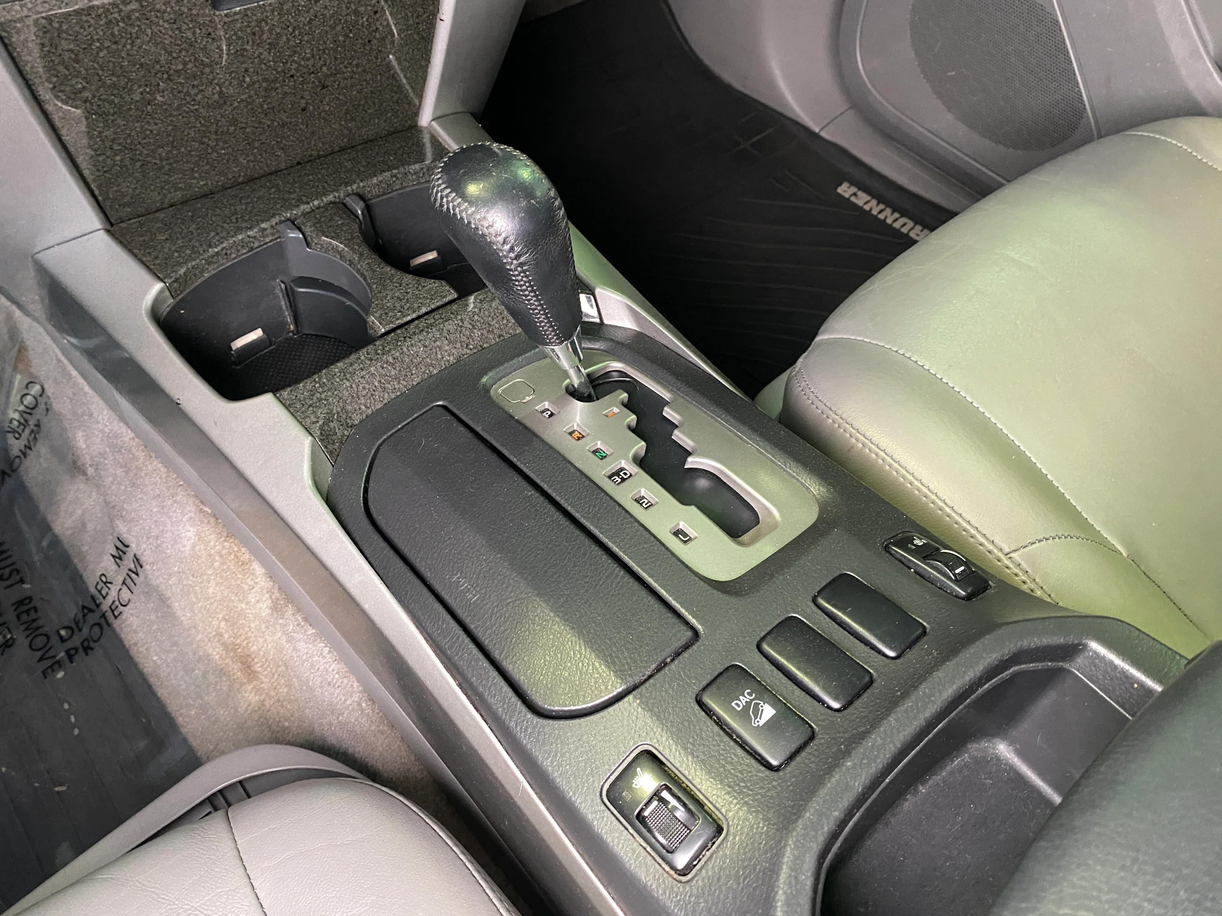 2004 Toyota 4Runner Limited V6 4WD - Image 26
