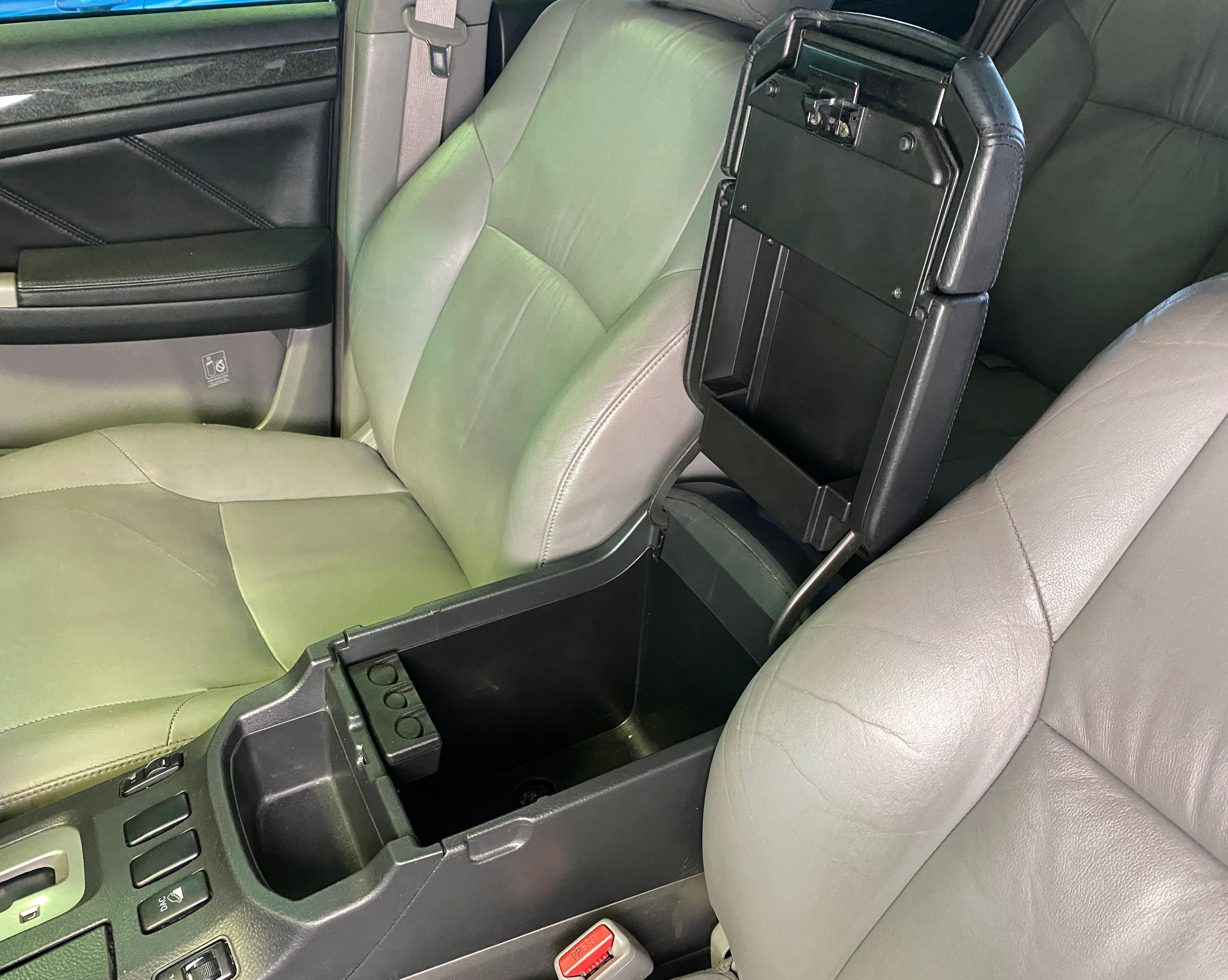 2004 Toyota 4Runner Limited V6 4WD - Image 31