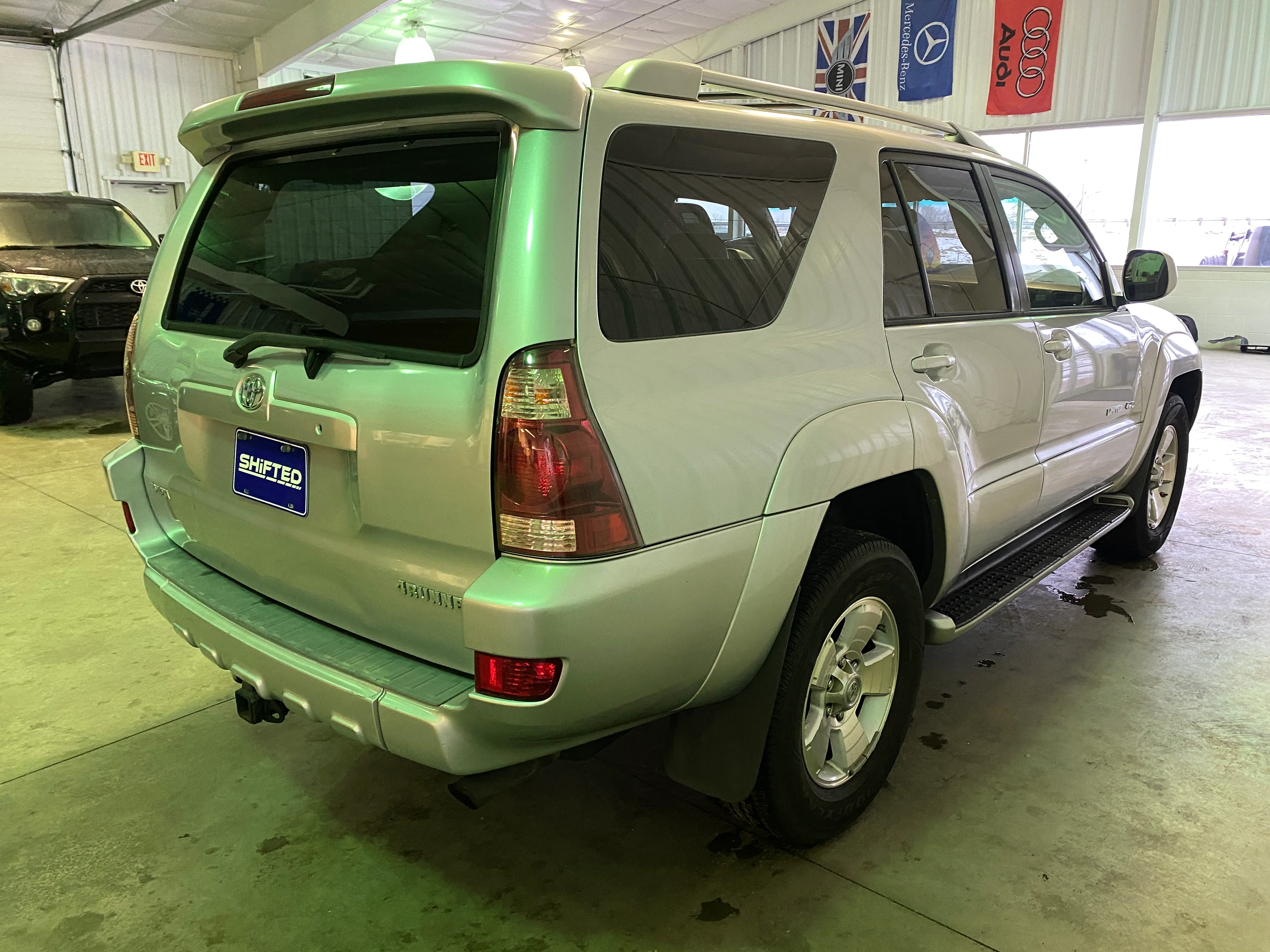 2004 Toyota 4Runner Limited V6 4WD - Image 5