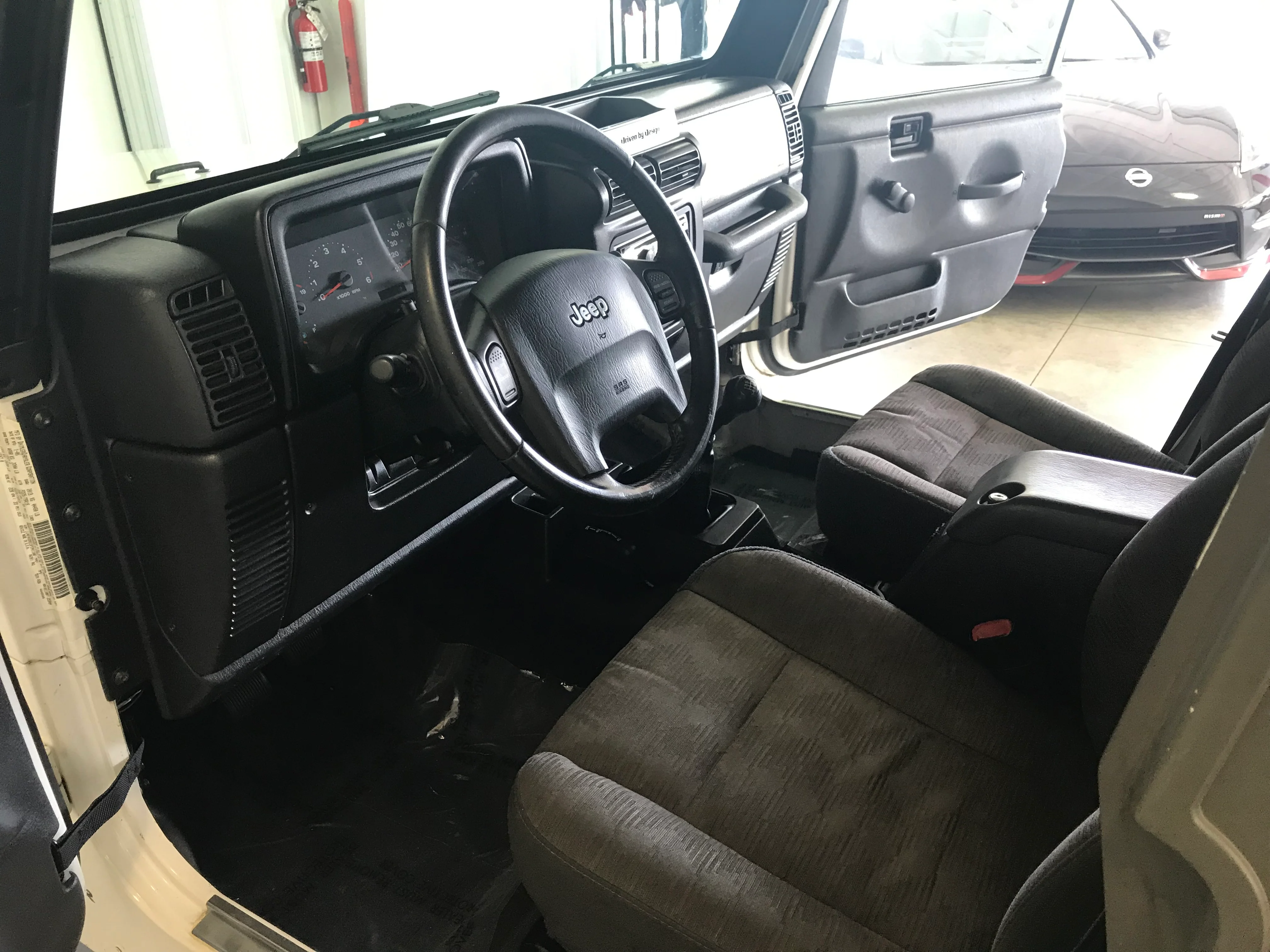 2005 Jeep Wrangler - Image 10