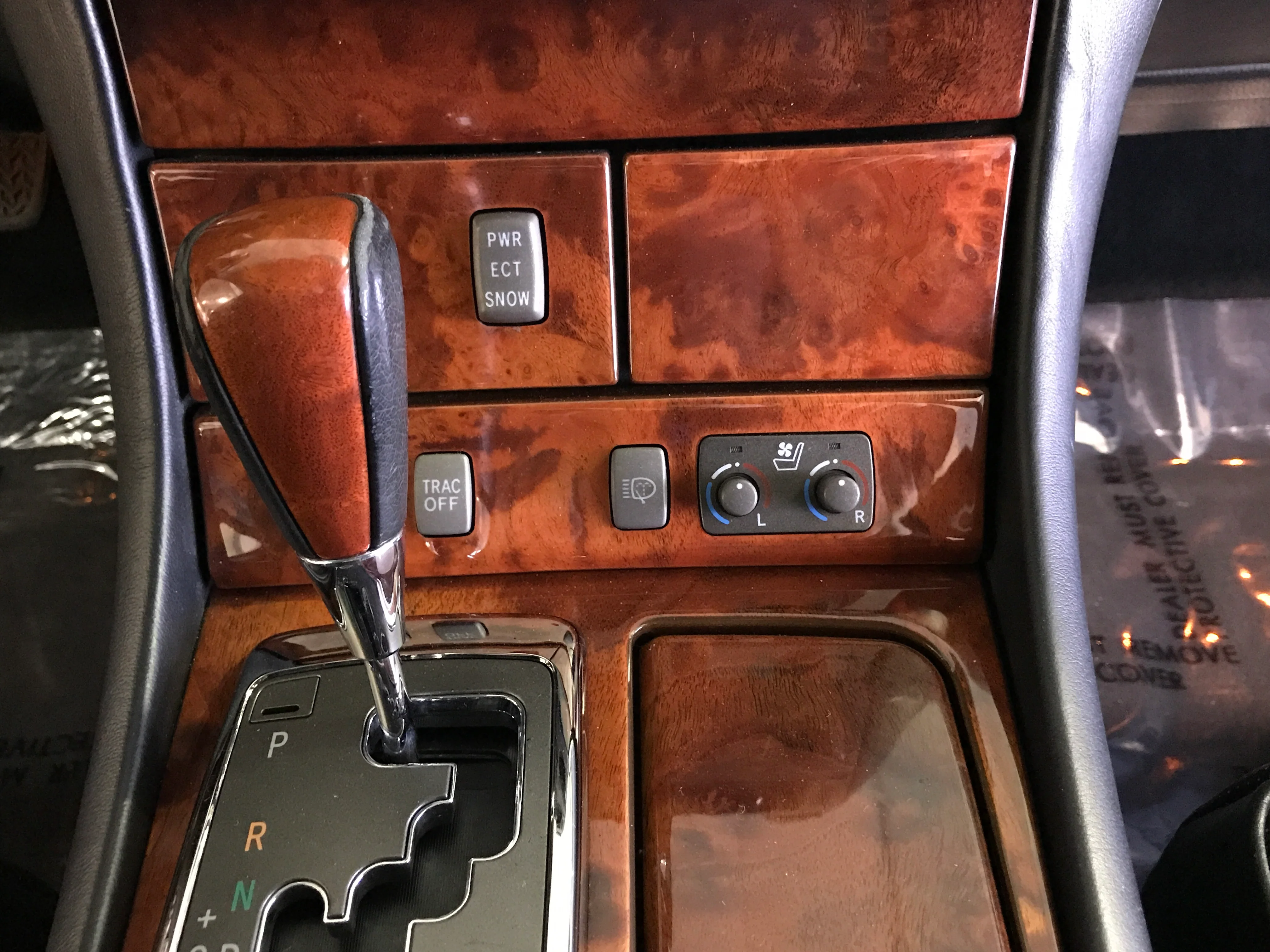 2005 Lexus LS430 - Image 21