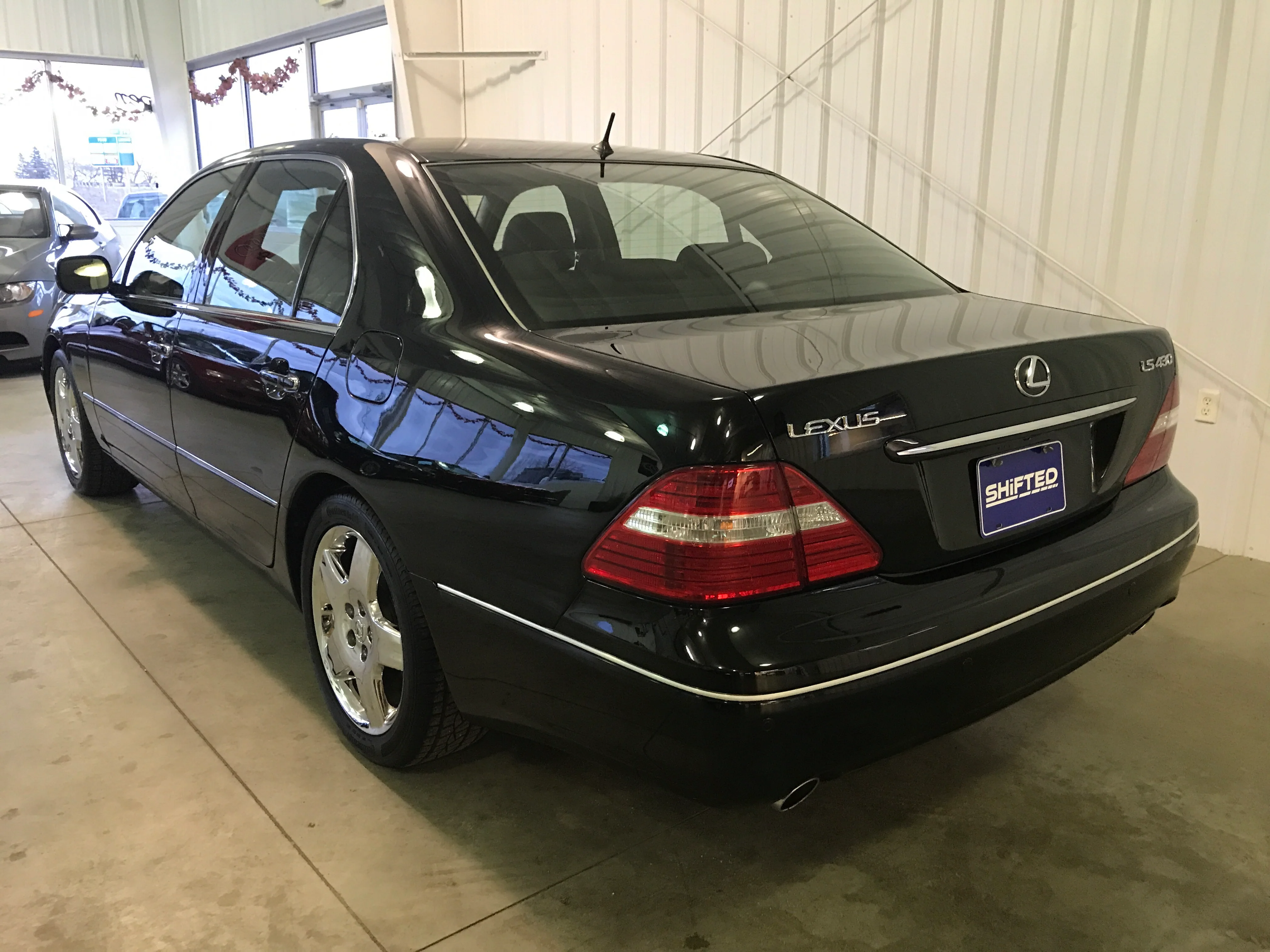 2005 Lexus LS430 - Image 3