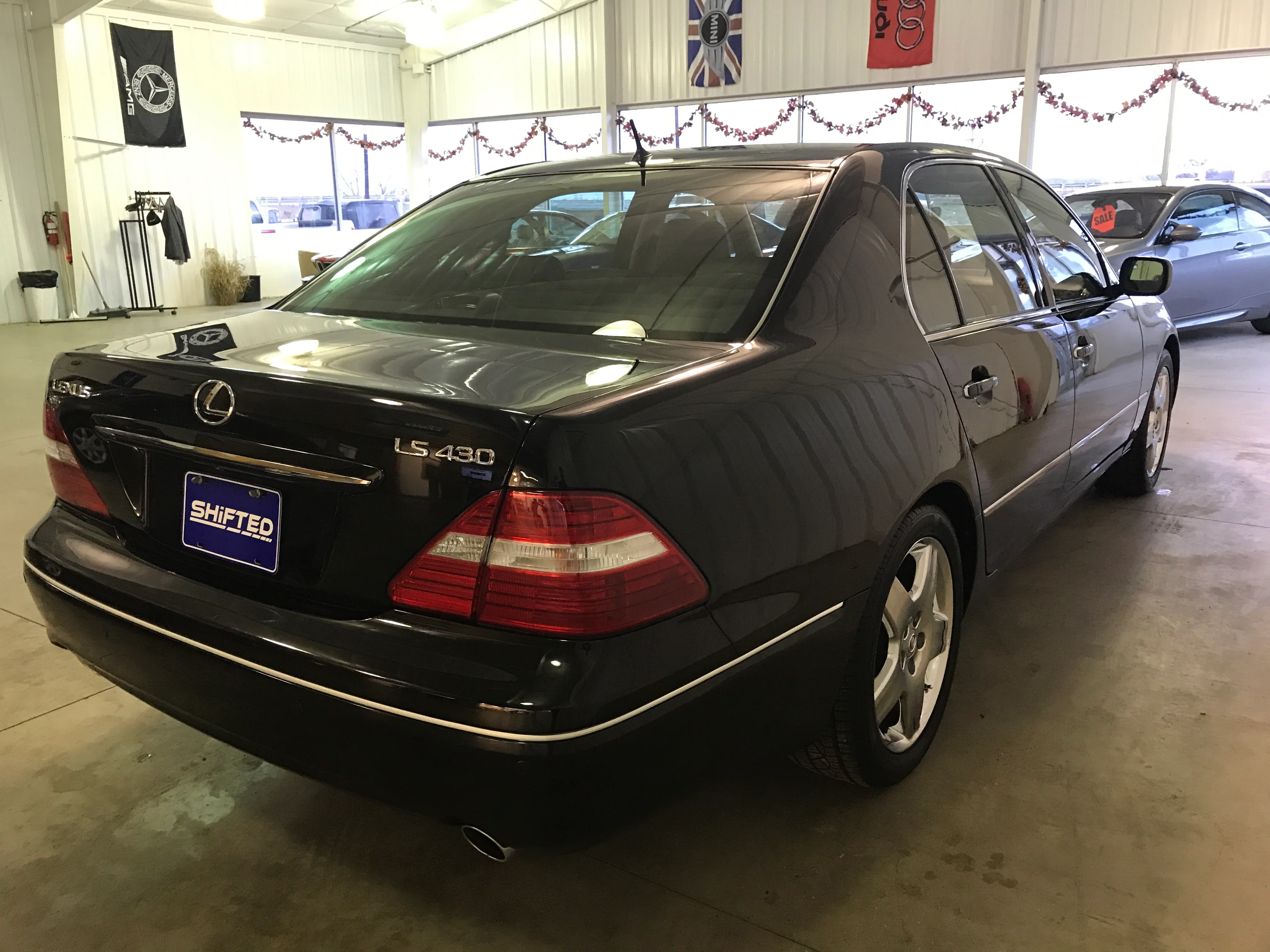 2005 Lexus LS430 - Image 6