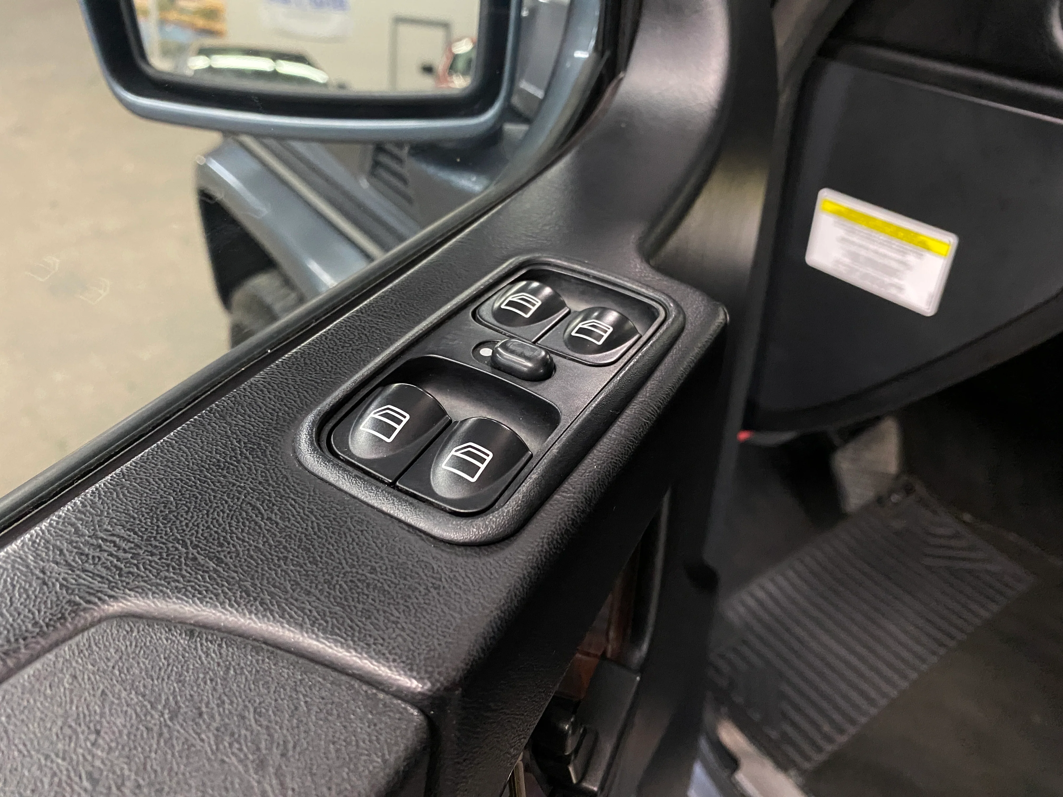 2005 Mercedes-Benz G500 Grand Edition - Image 11