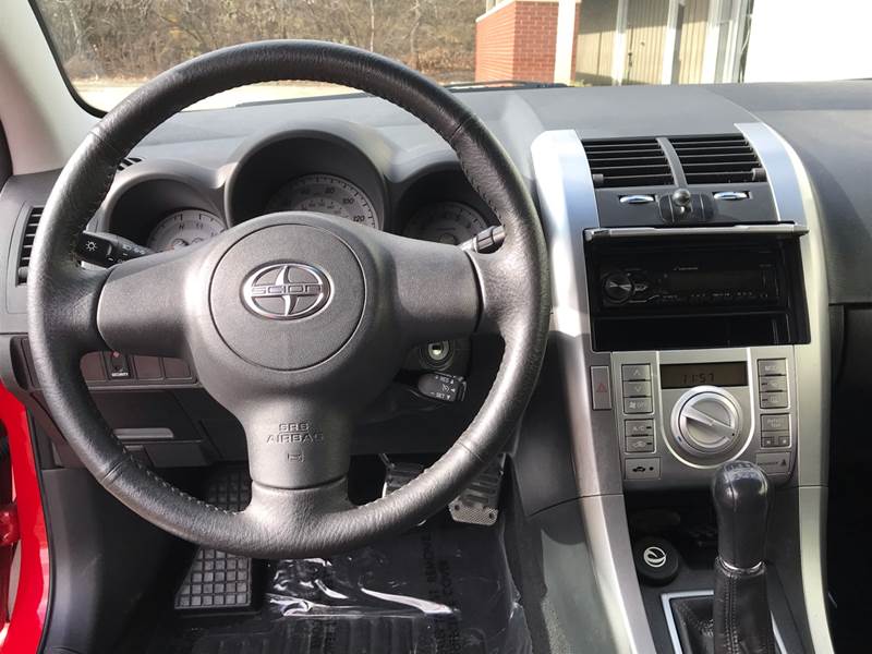 2005 Scion TC - Image 10