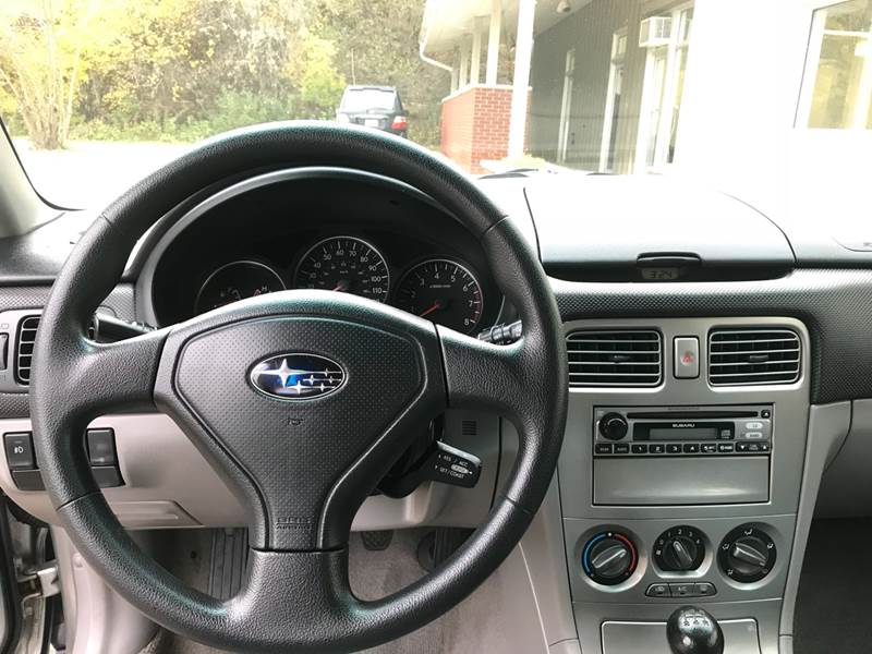 2005 Subaru Forester X - Image 11