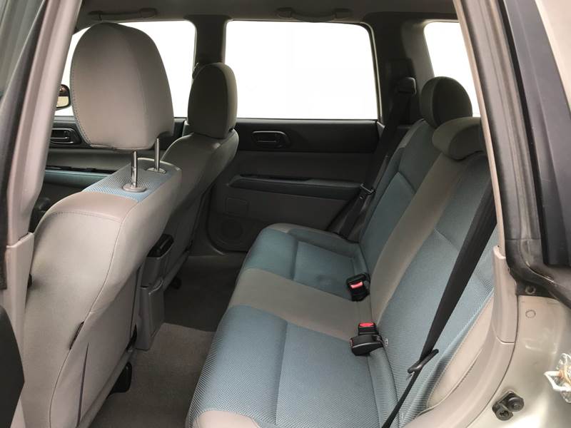 2005 Subaru Forester X - Image 9