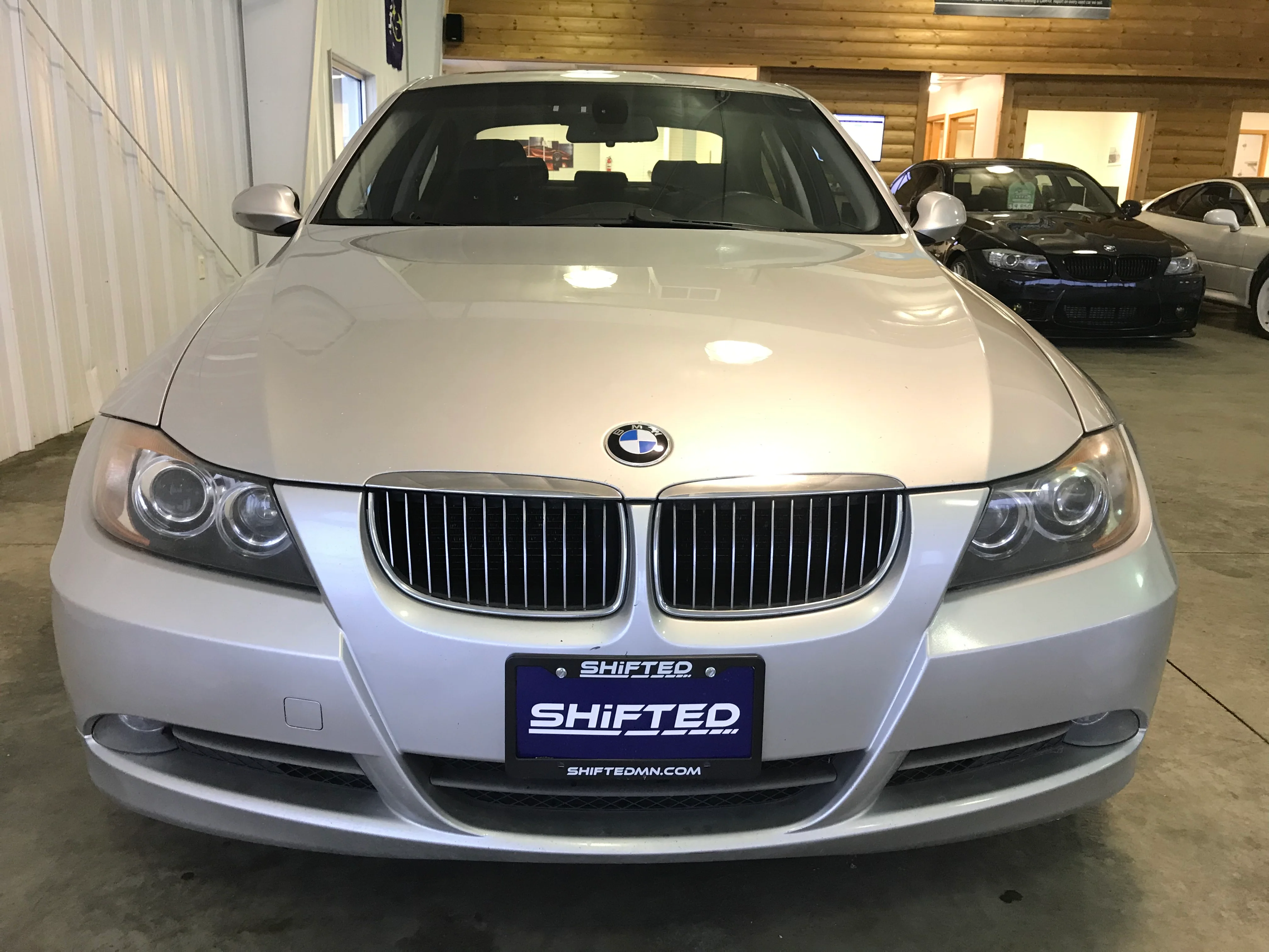 2006 BMW 330i - Image 7