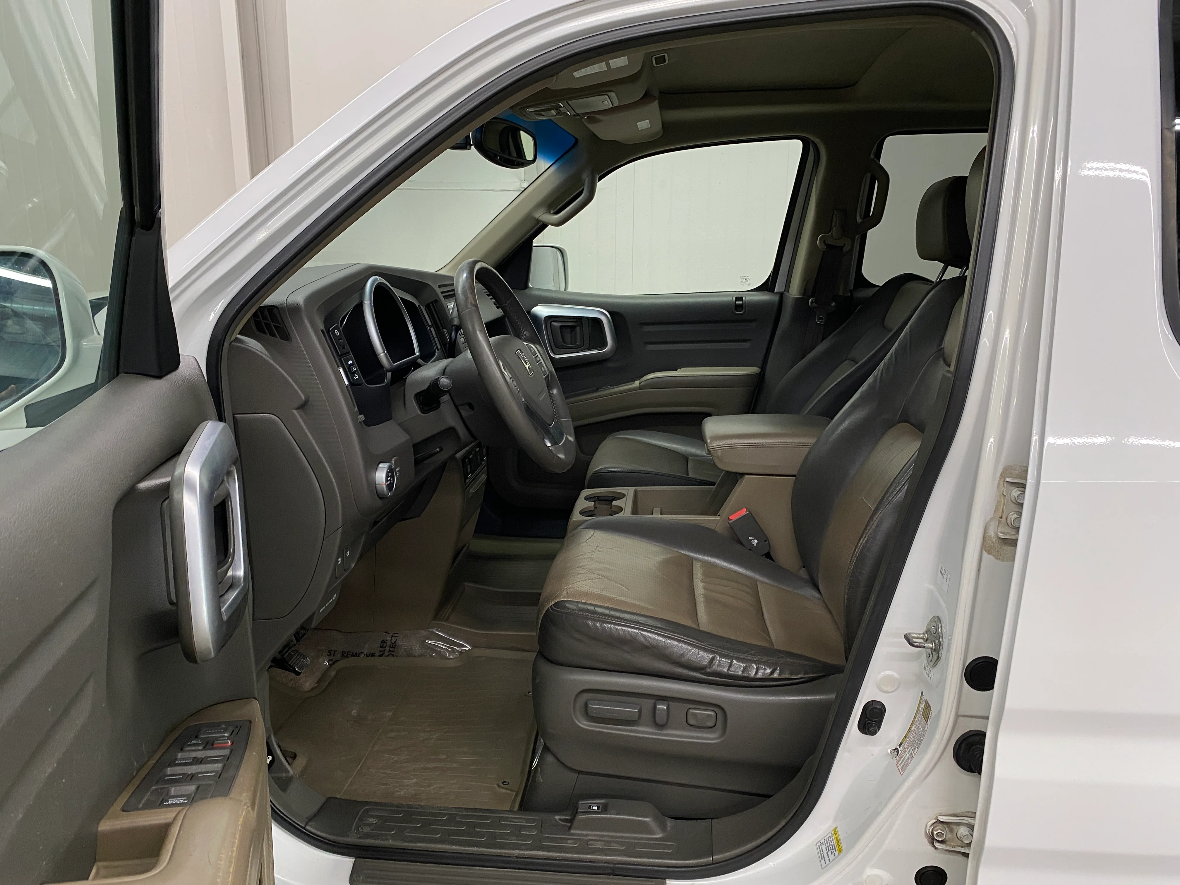 2006 Honda Ridgeline EX-L 4WD - Image 10
