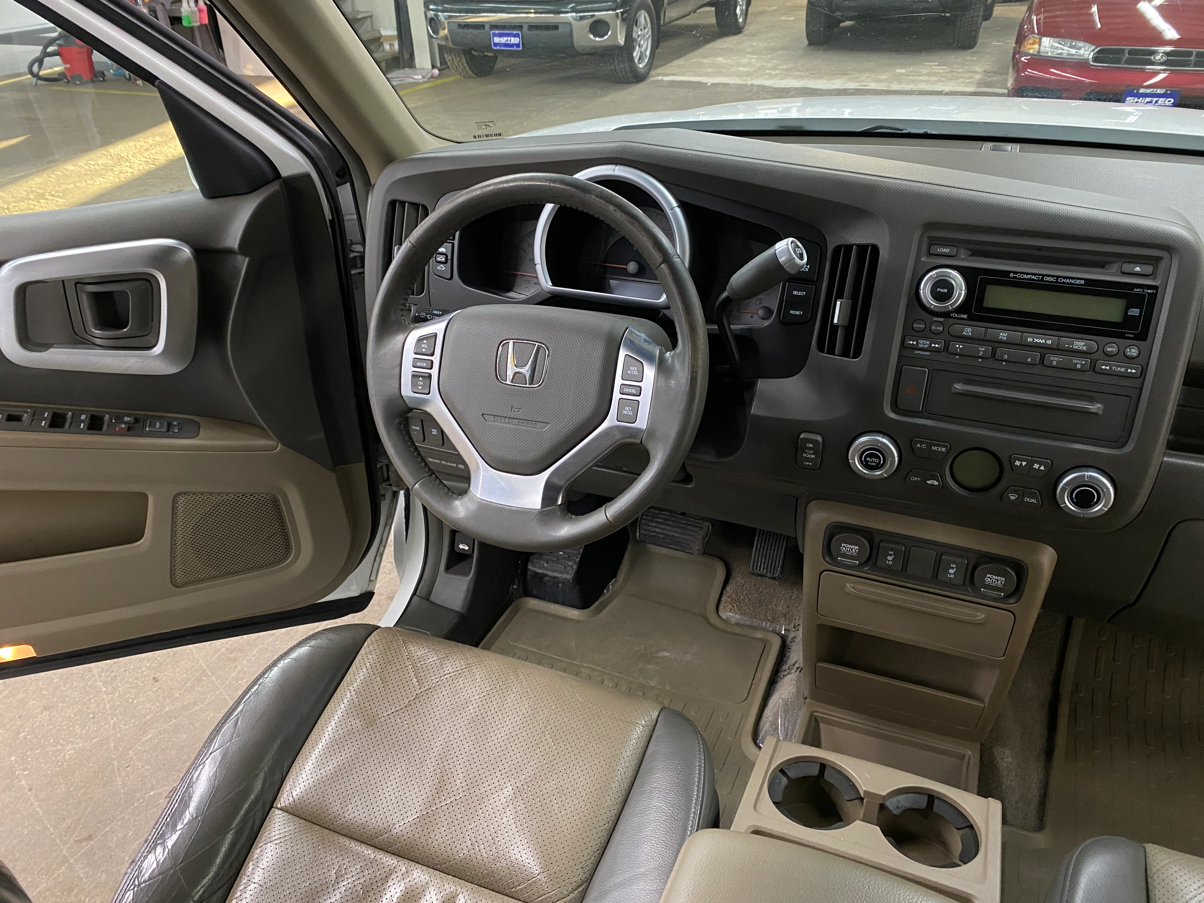 2006 Honda Ridgeline EX-L 4WD - Image 17