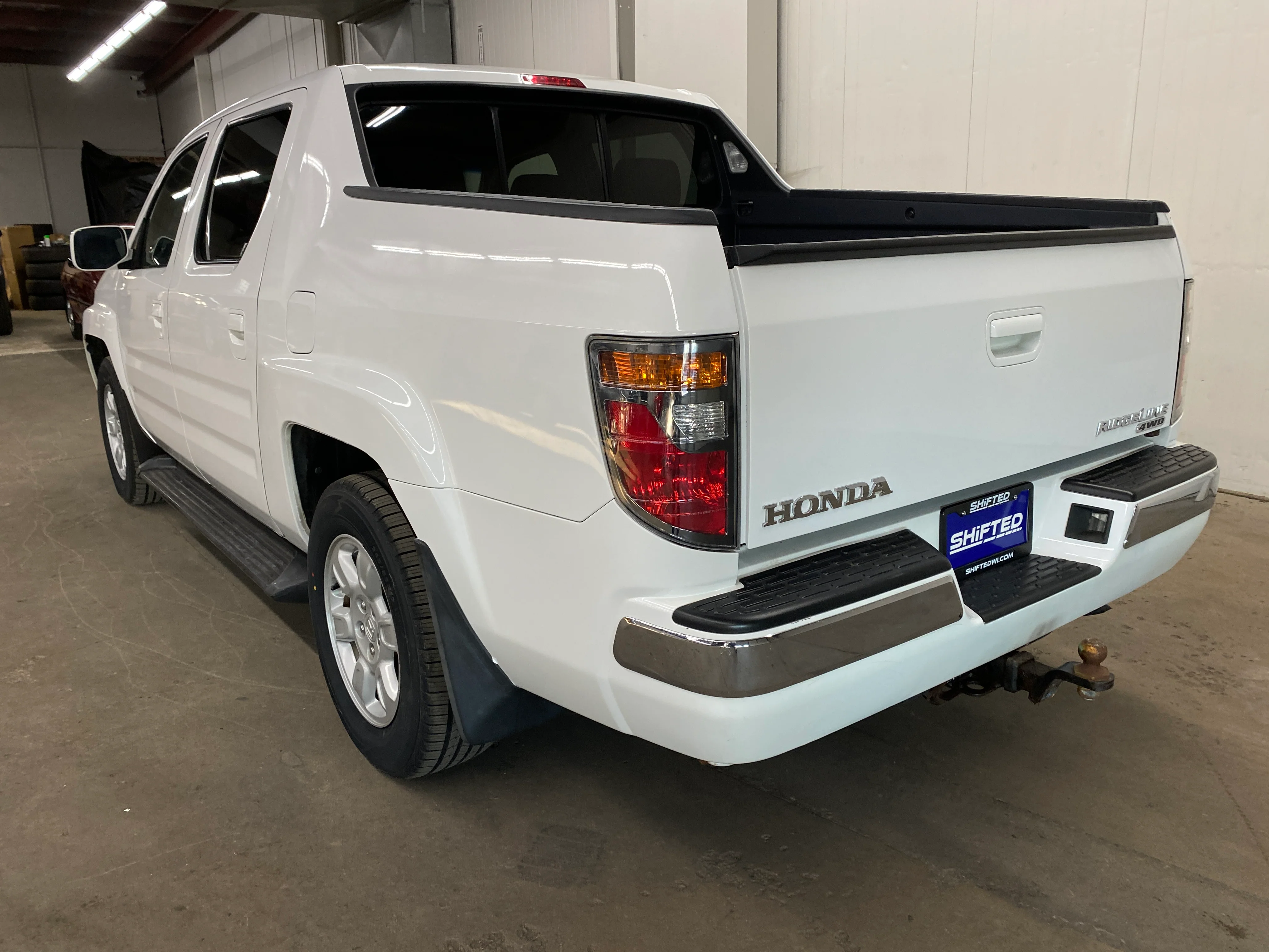 2006 Honda Ridgeline EX-L 4WD - Image 3