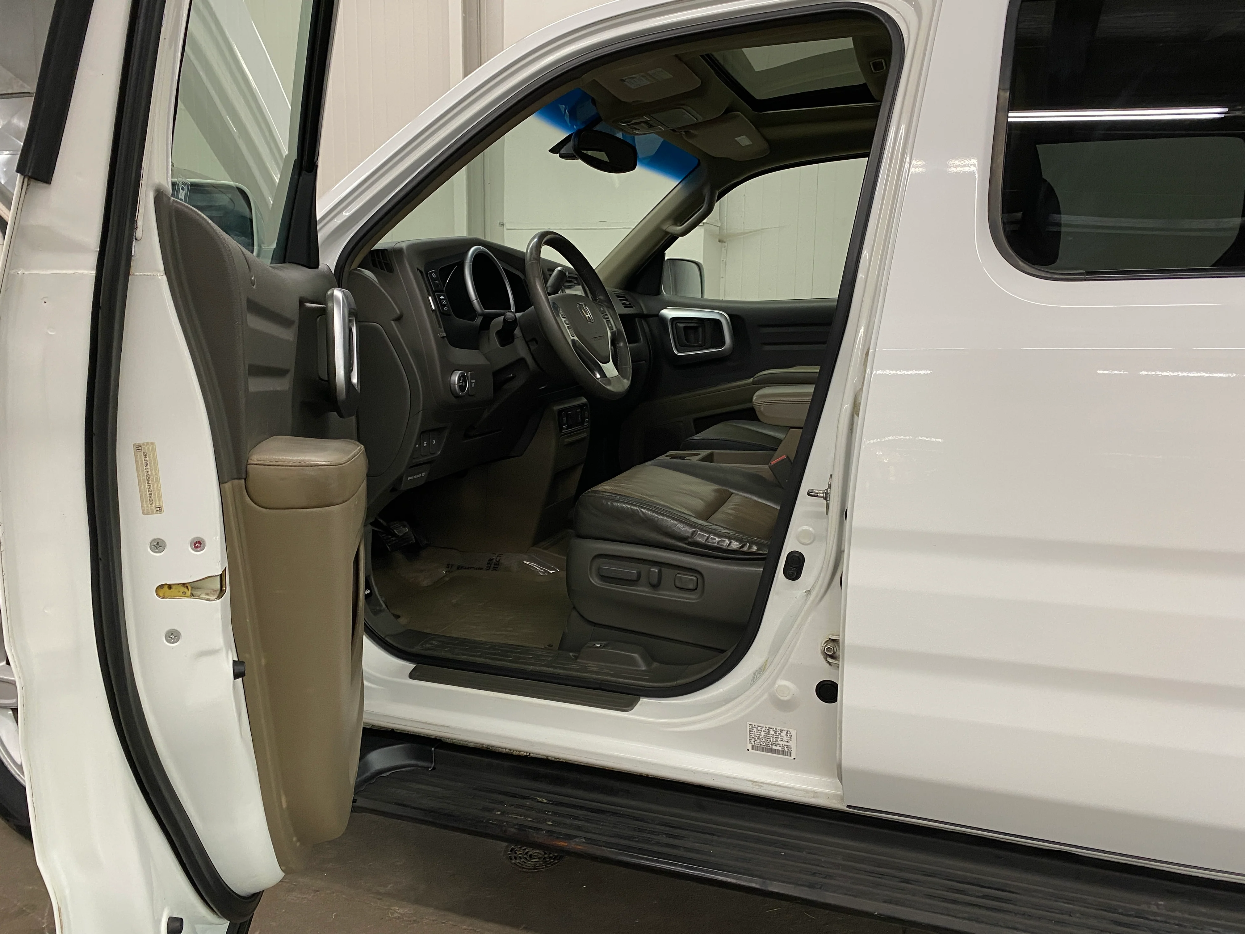 2006 Honda Ridgeline EX-L 4WD - Image 34