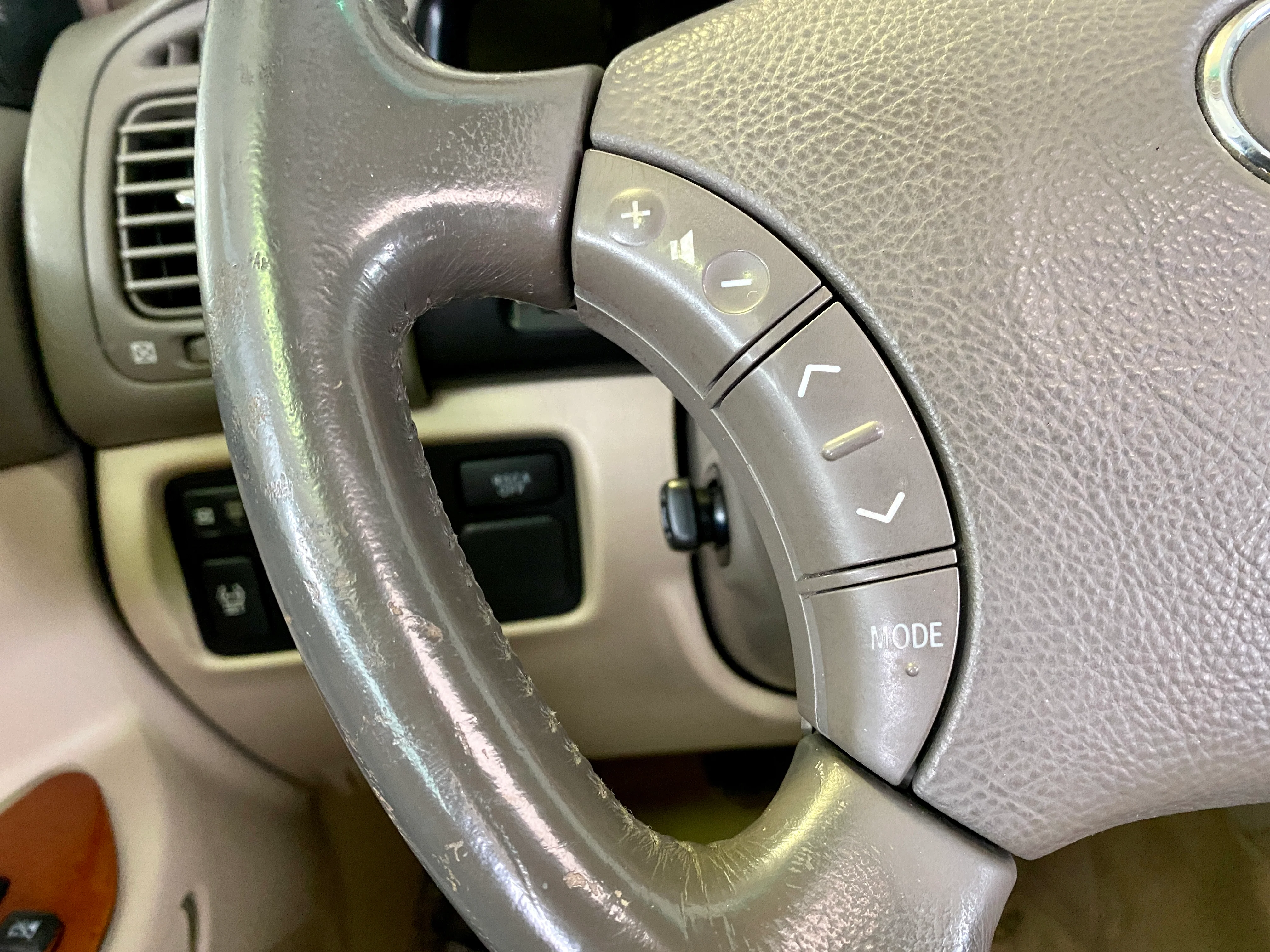 SOLD - 2006 Lexus LX 470 - Image 23