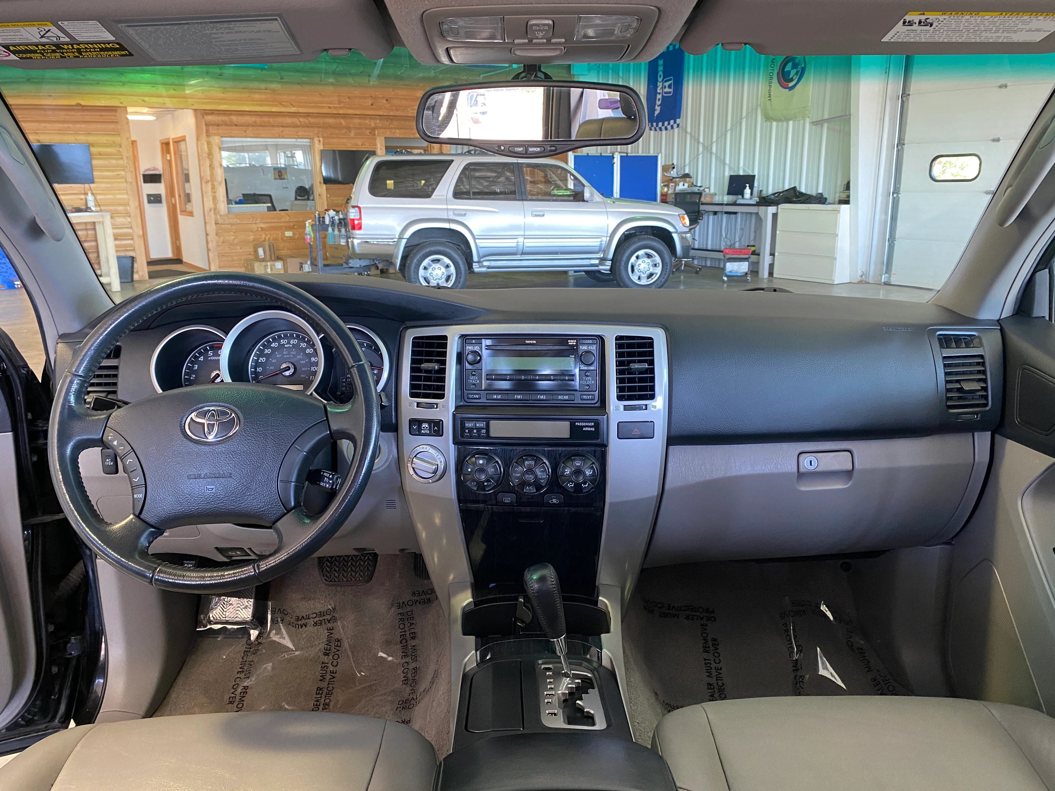 2006 Toyota 4Runner Limited 4WD V6 7 Passenger - Image 18