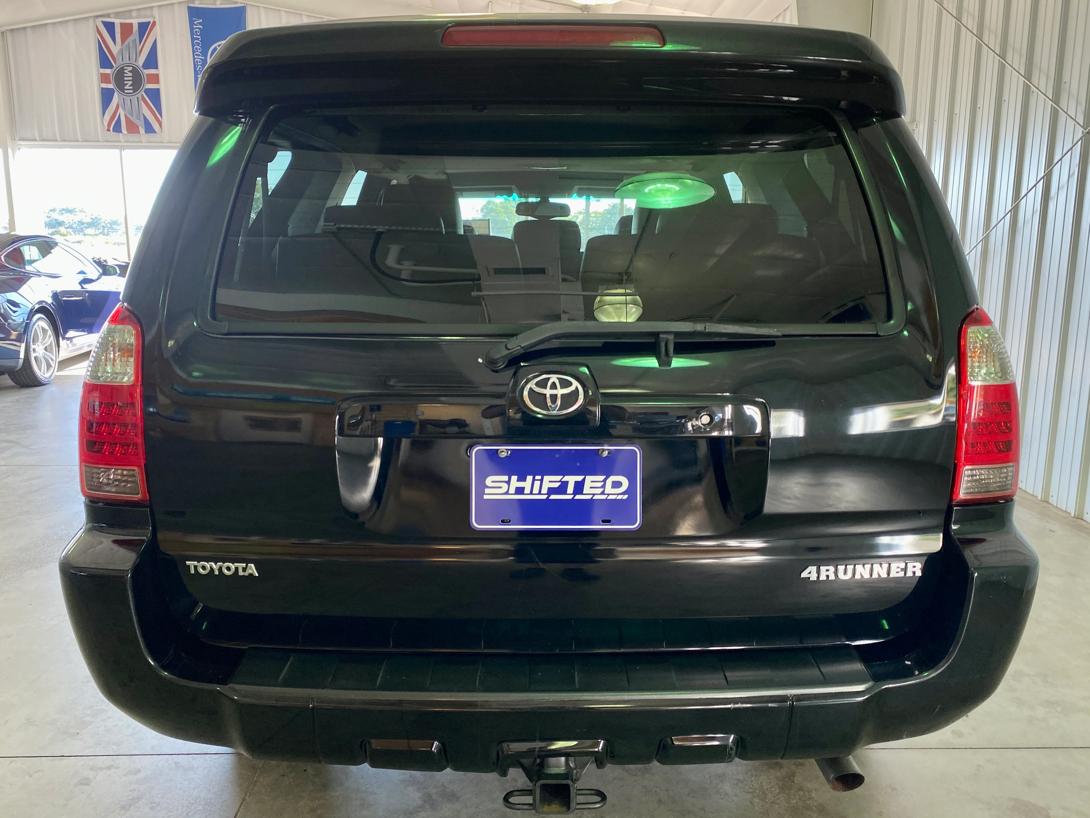 2006 Toyota 4Runner Limited 4WD V6 7 Passenger - Image 4