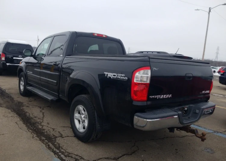 2006 Toyota Tundra 4WD V8 Double Cab TRD - Image 2