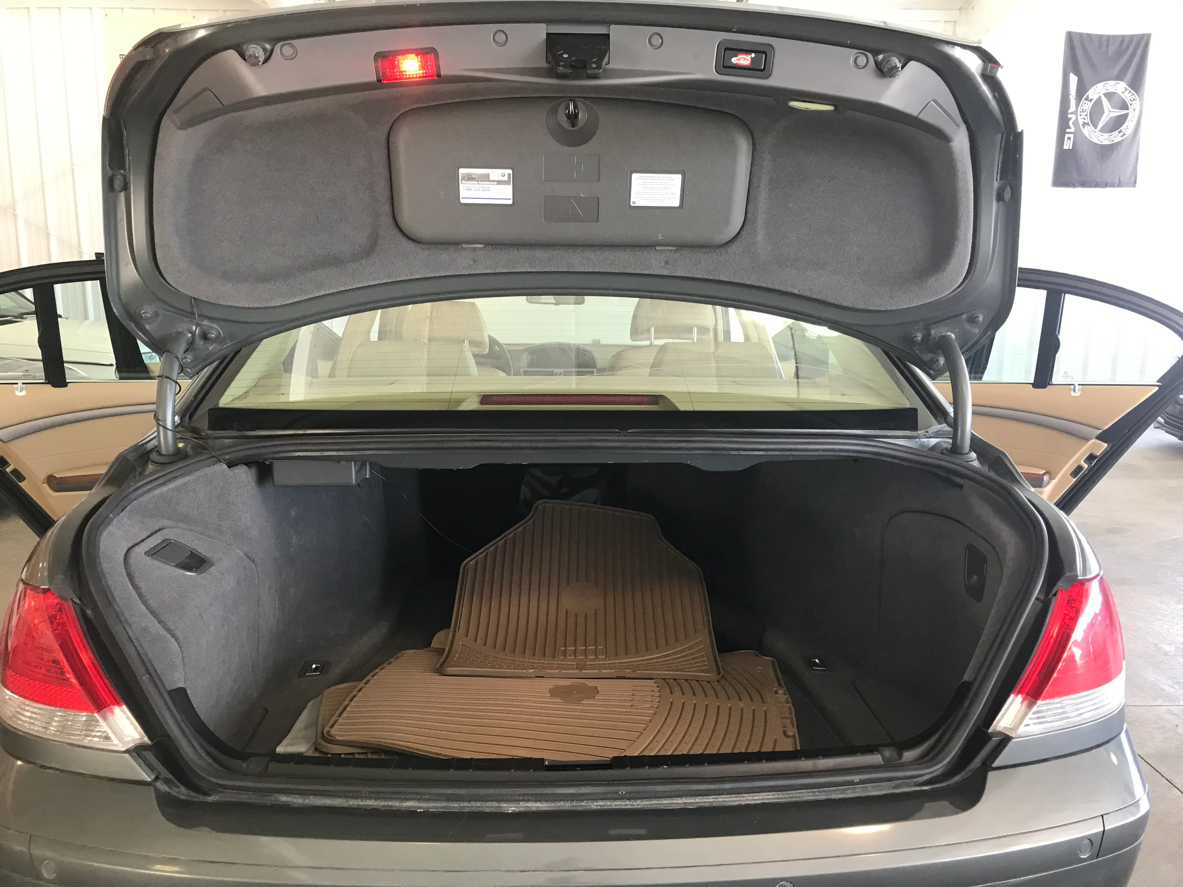 2007 BMW 750li - Image 15