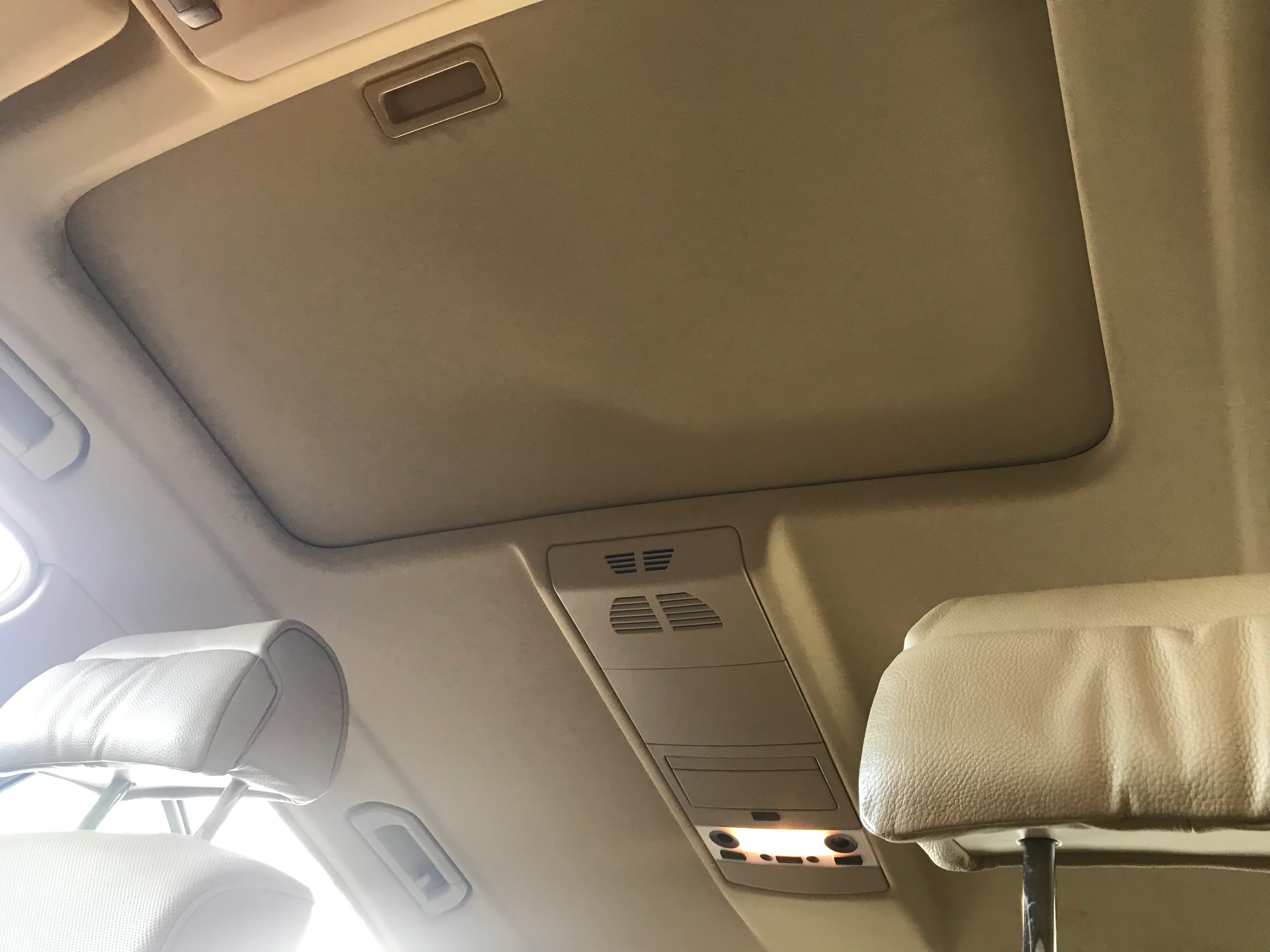 2007 BMW 750li - Image 23
