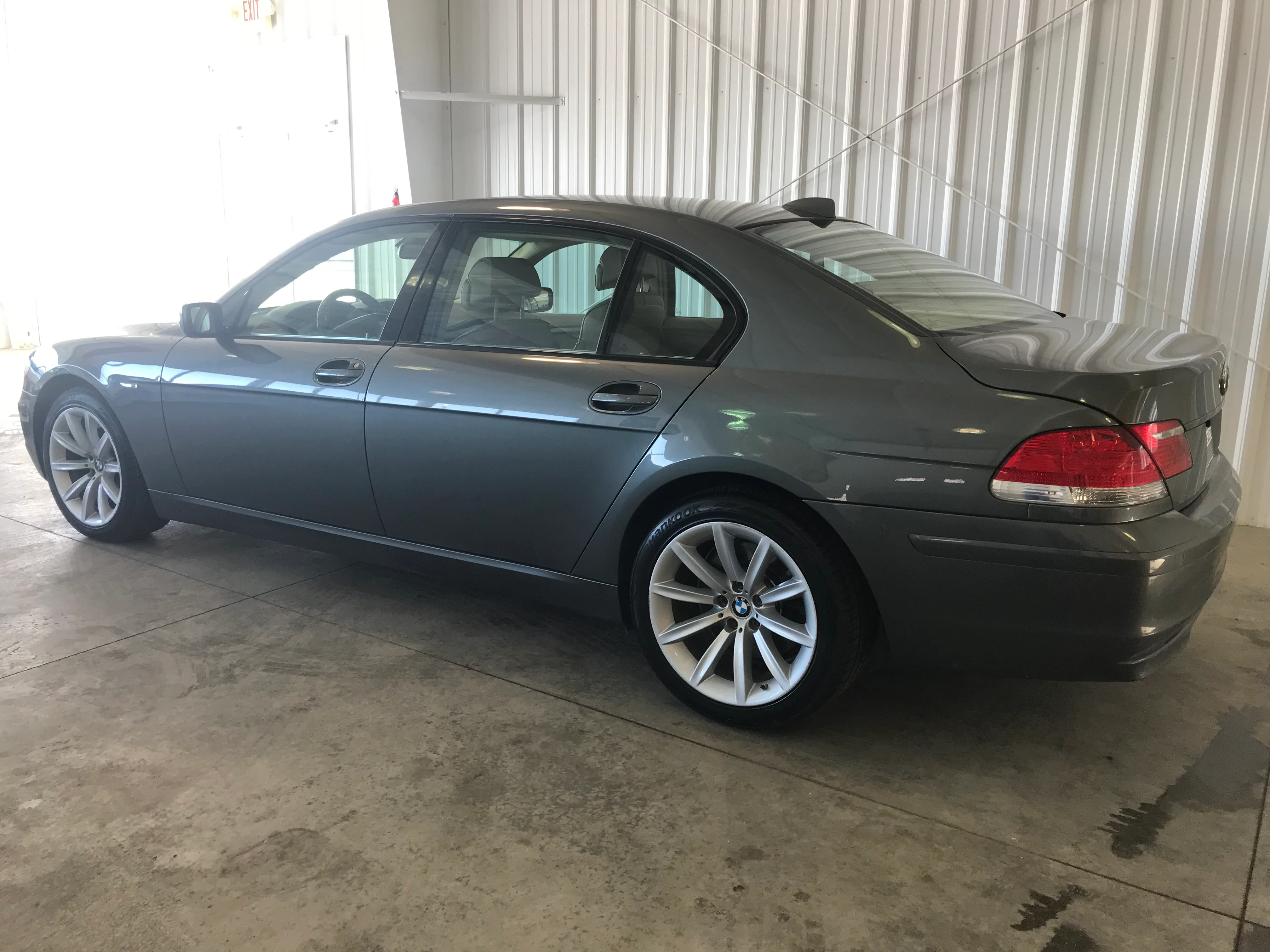 2007 BMW 750li - Image 3