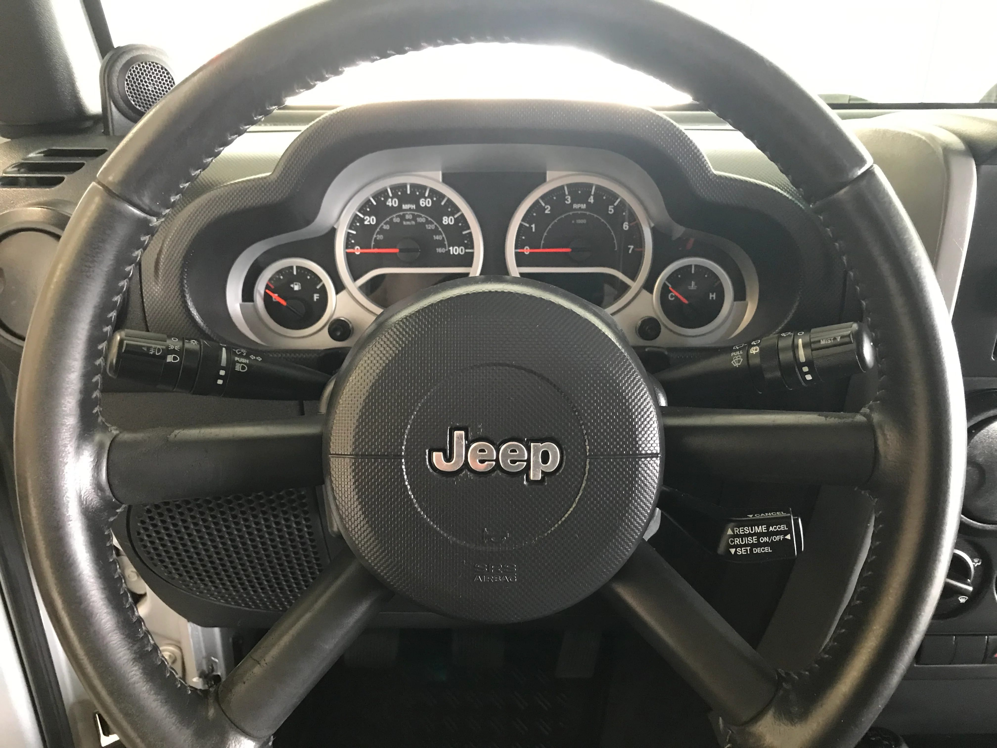 2007 Jeep Wrangler Sahara - Image 13