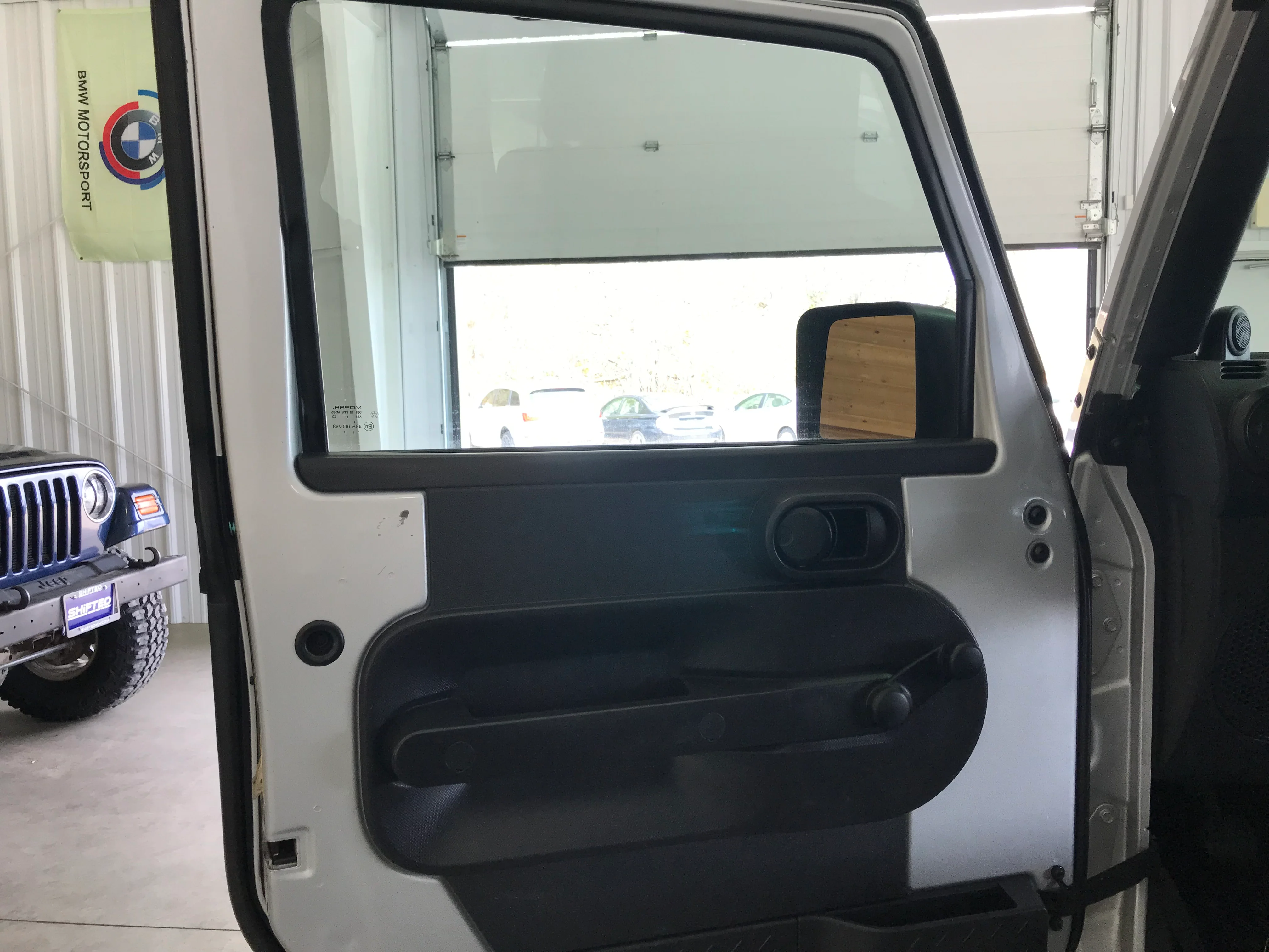 2007 Jeep Wrangler Sahara - Image 15
