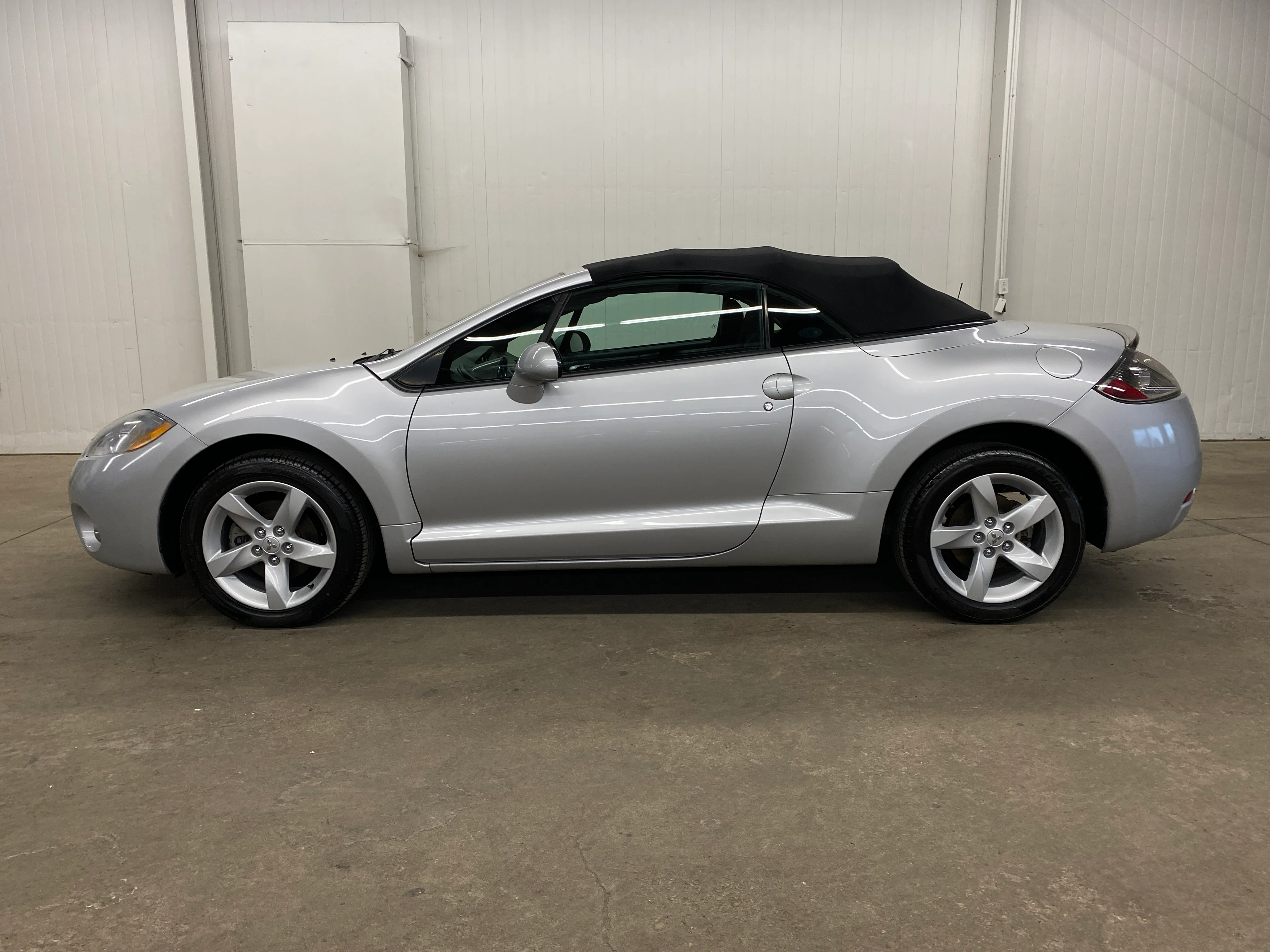 2007 Mitsubishi Eclipse Spyder GT Manual - Image 10