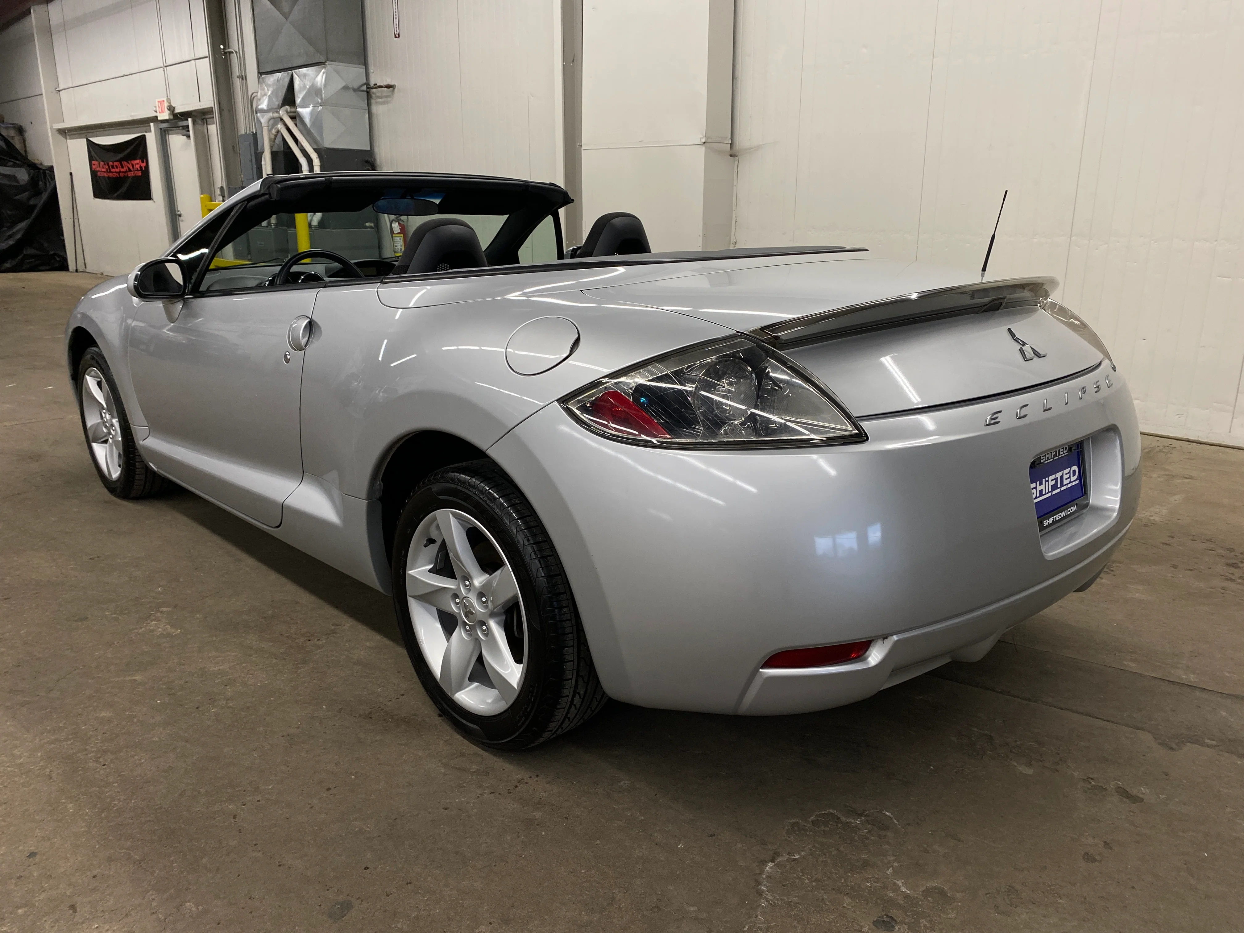 2007 Mitsubishi Eclipse Spyder GT Manual - Image 3