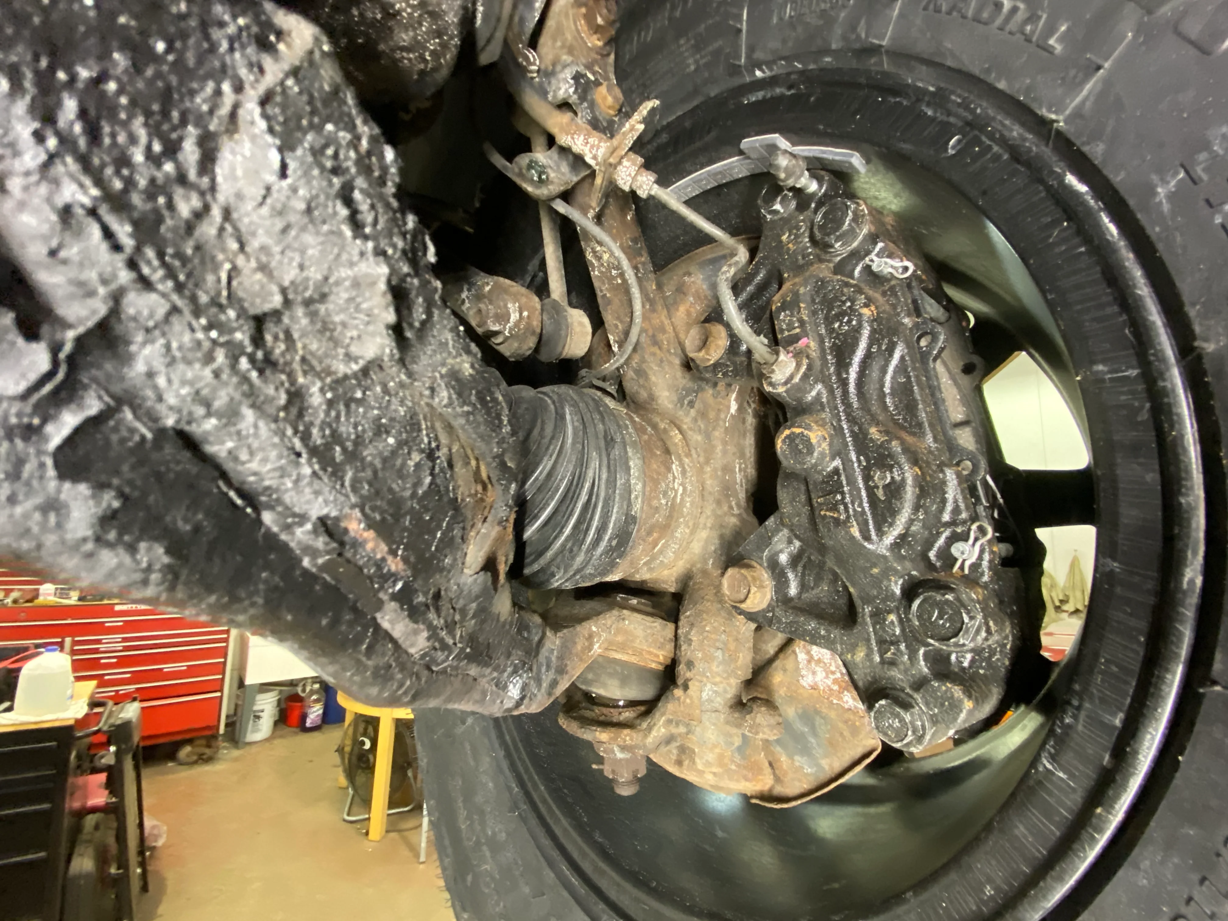 2007 Toyota 4Runner SR5 V6 Undercarriage Photos - Image 14