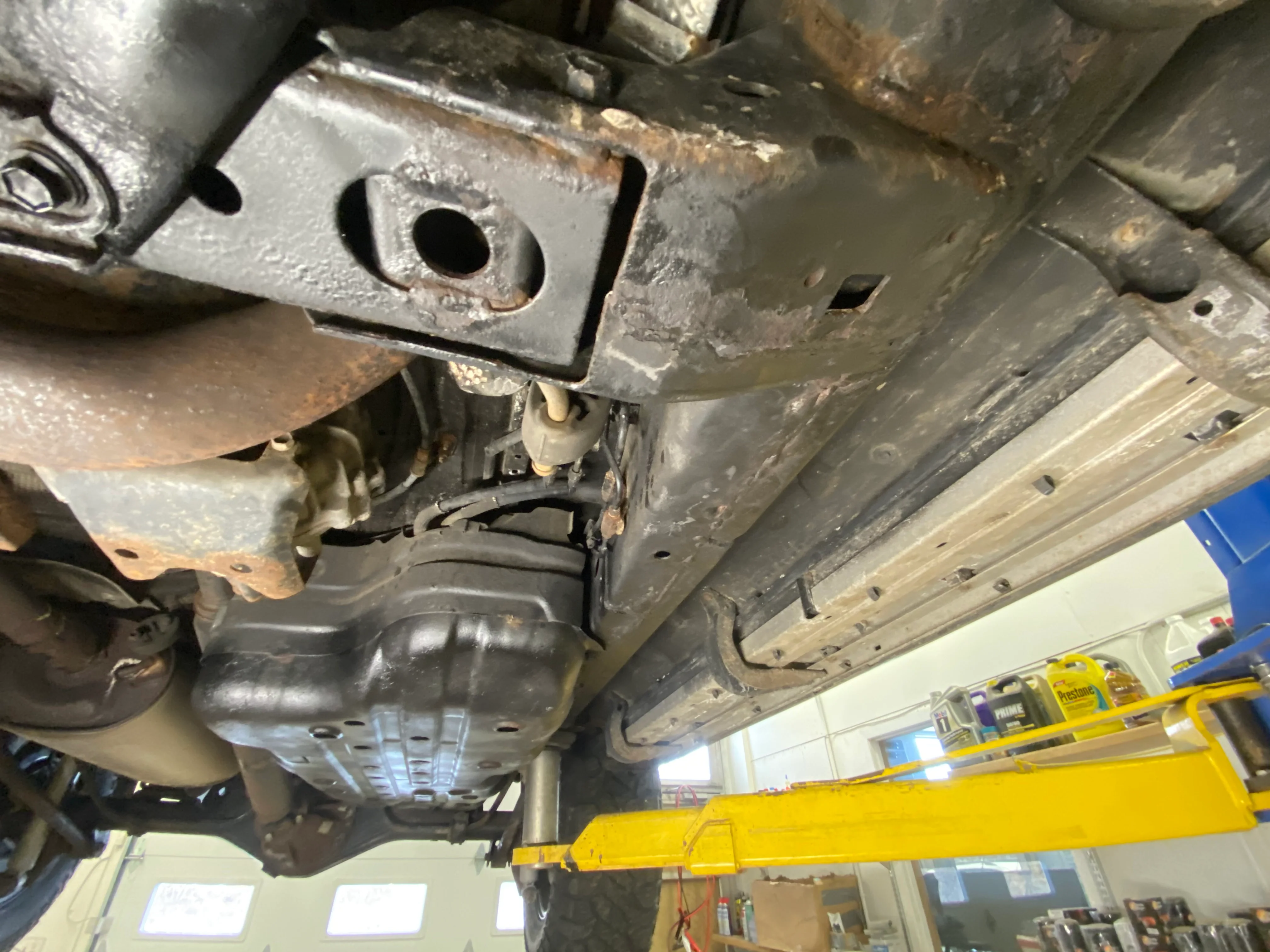 2007 Toyota 4Runner SR5 V6 Undercarriage Photos - Image 19